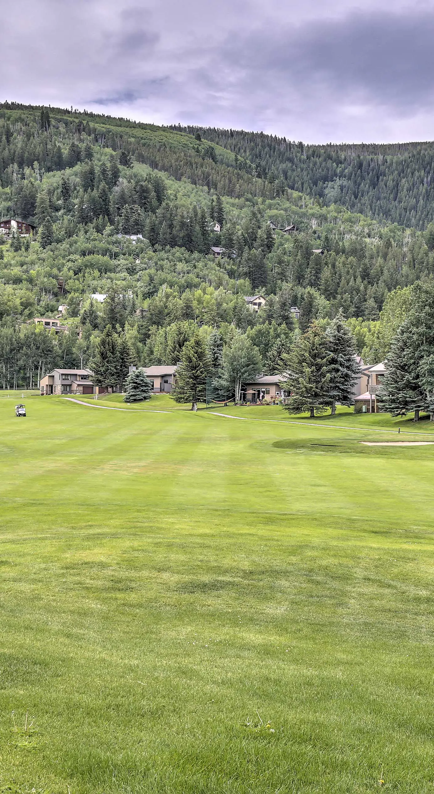 Modern Mountain Escape on Golf Course w/ Hot Tub!