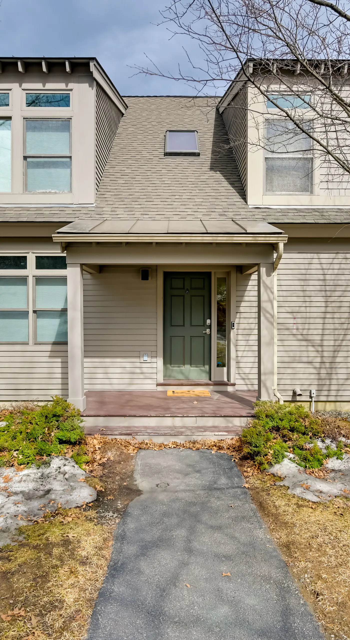 Bright Condo w/ Community Perks: Near Ski Quechee!