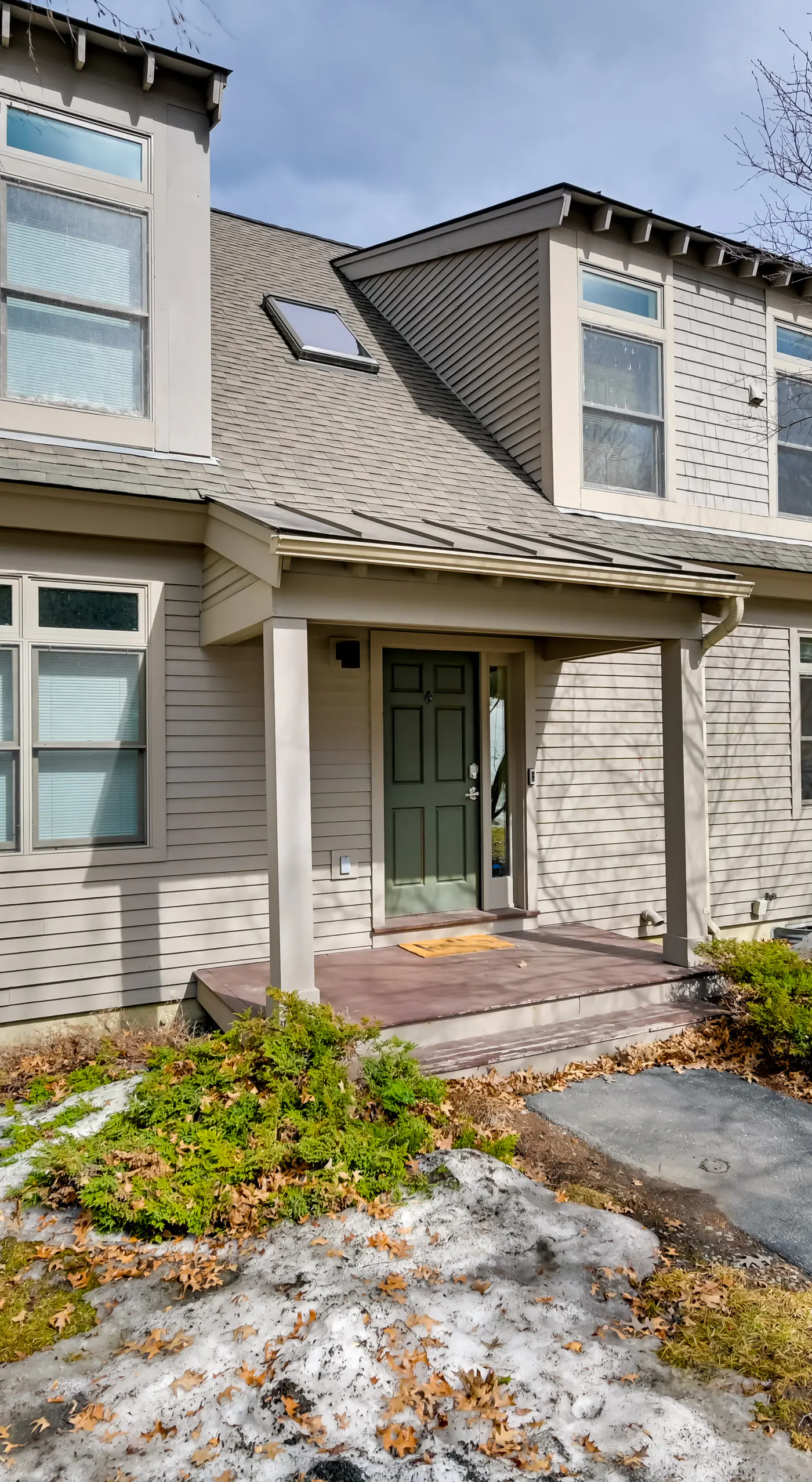 Bright Condo w/ Community Perks: Near Ski Quechee!