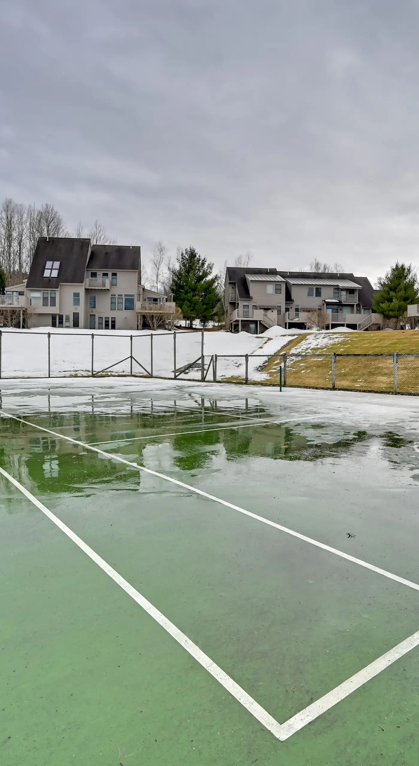 Bright Condo w/ Community Perks: Near Ski Quechee!