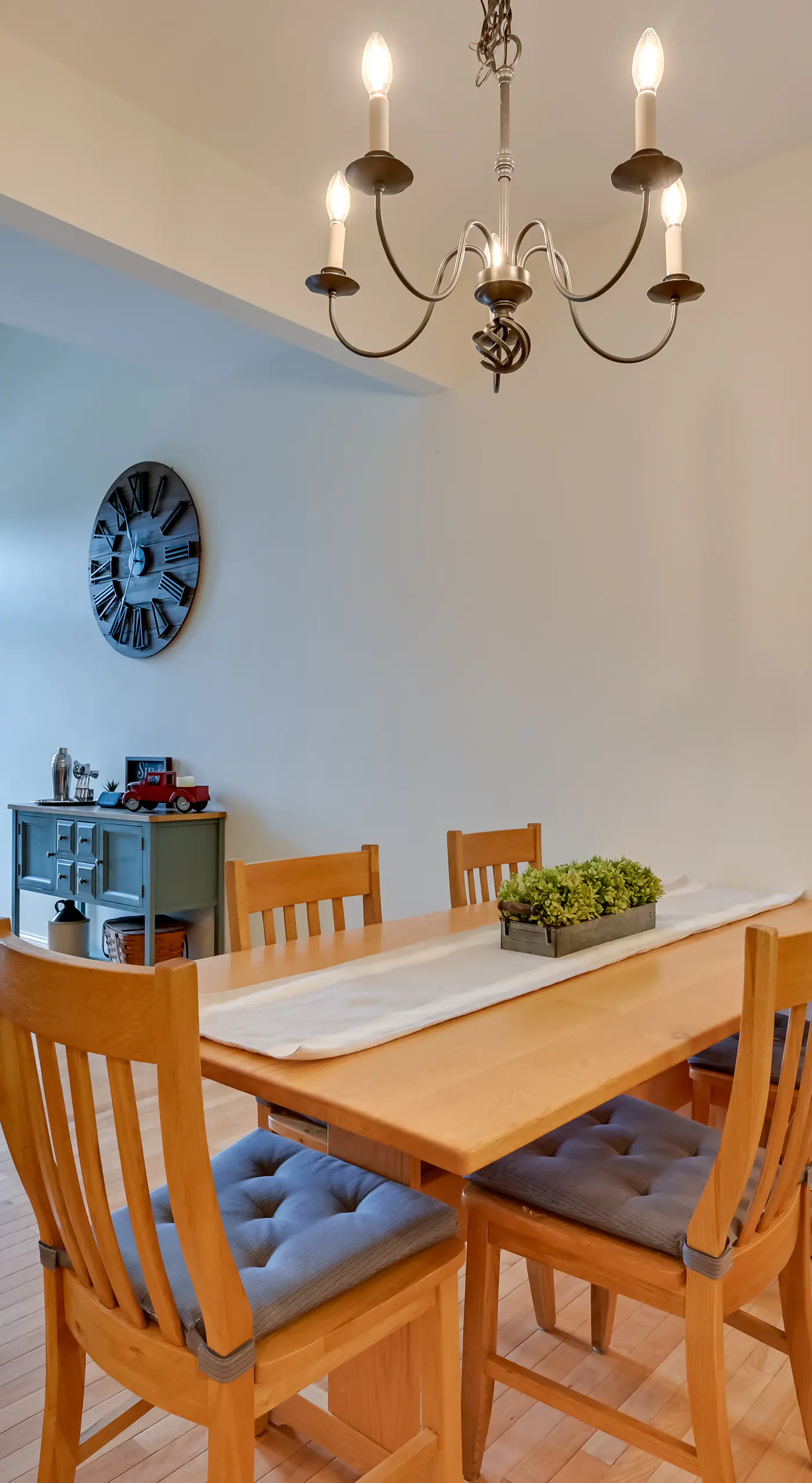 Bright Condo w/ Community Perks: Near Ski Quechee!