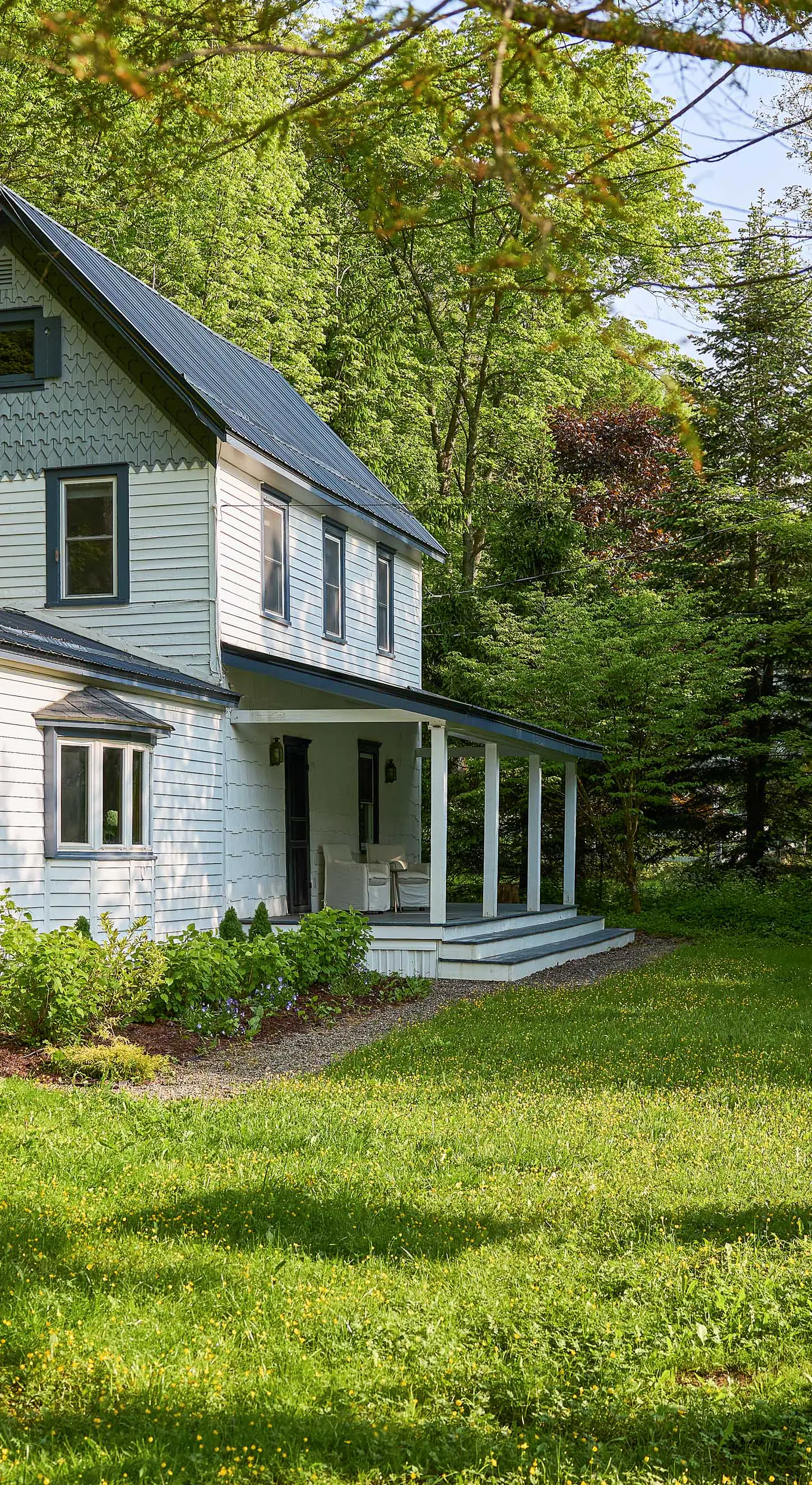 Walk to Vly Creek: Catskills Getaway w/ Porch