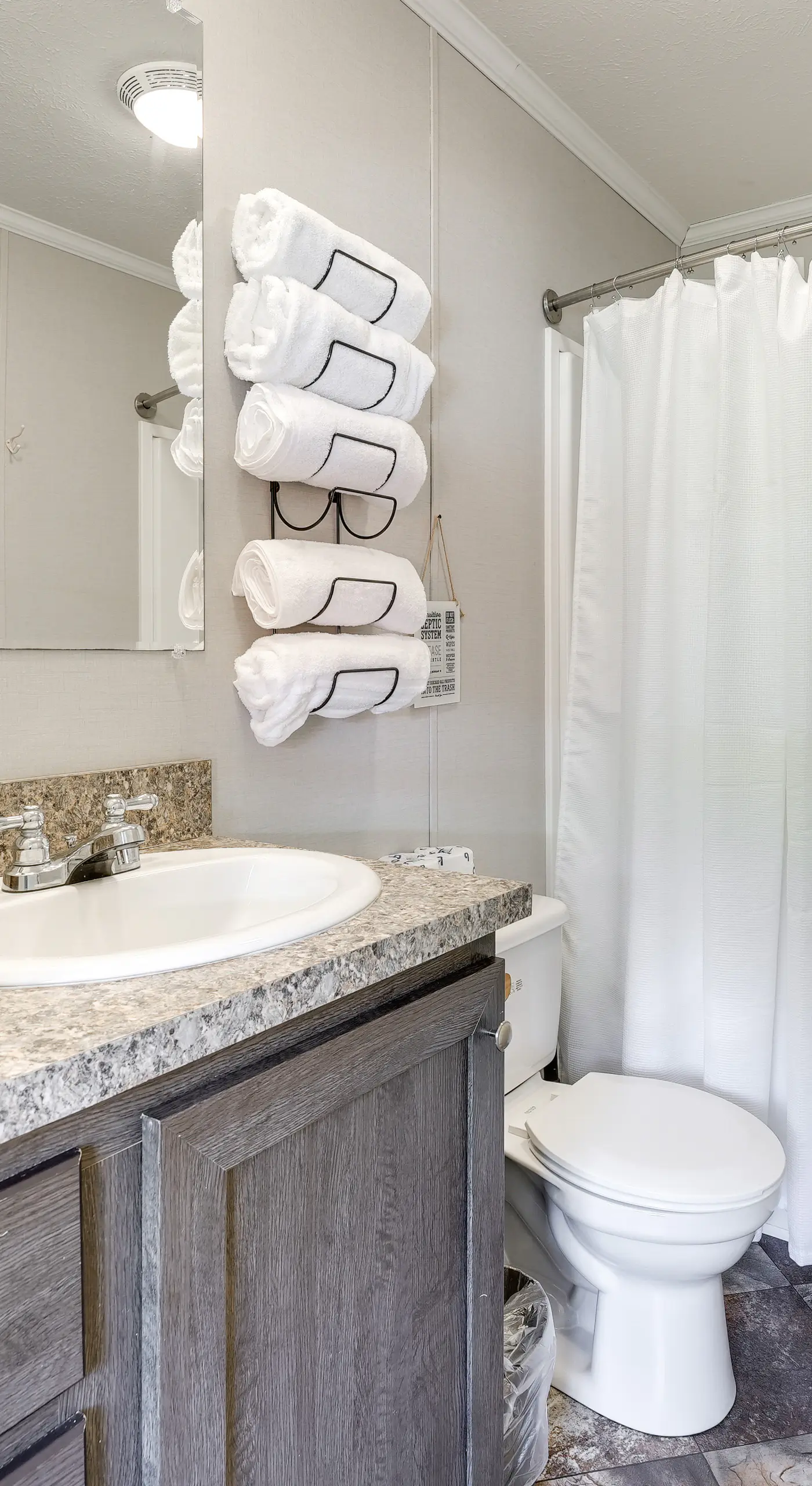 Cozy Cassopolis Cabin, Near Parks & Golfing!