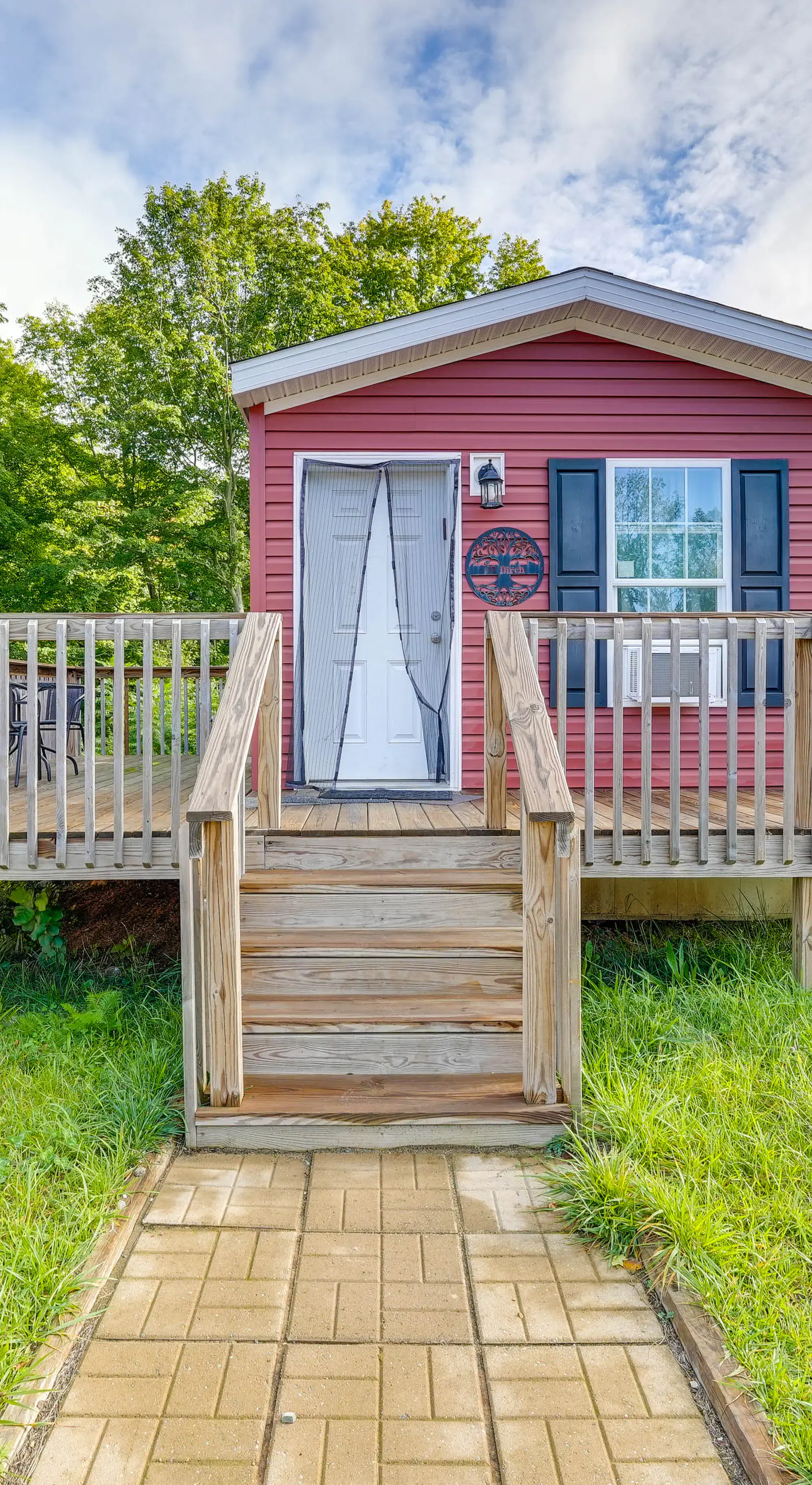 Cozy Cassopolis Cabin, Near Parks & Golfing!