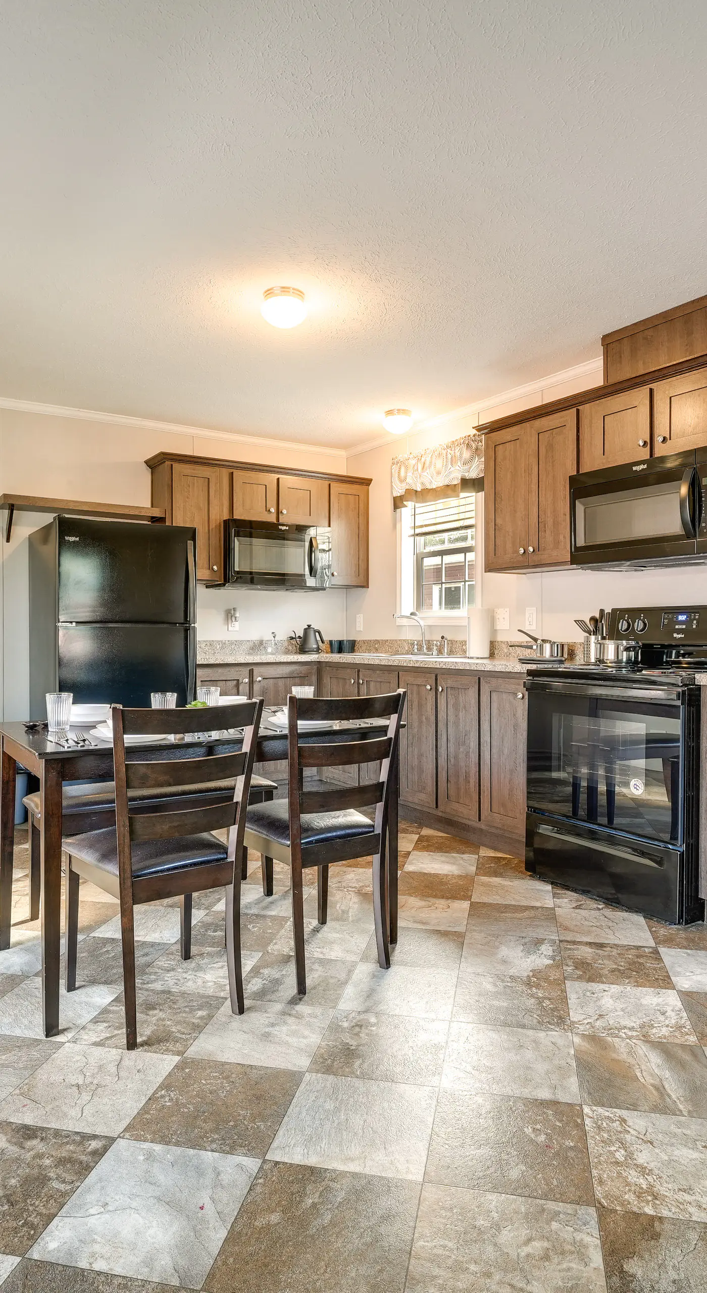Cozy Cassopolis Cabin, Near Parks & Golfing!