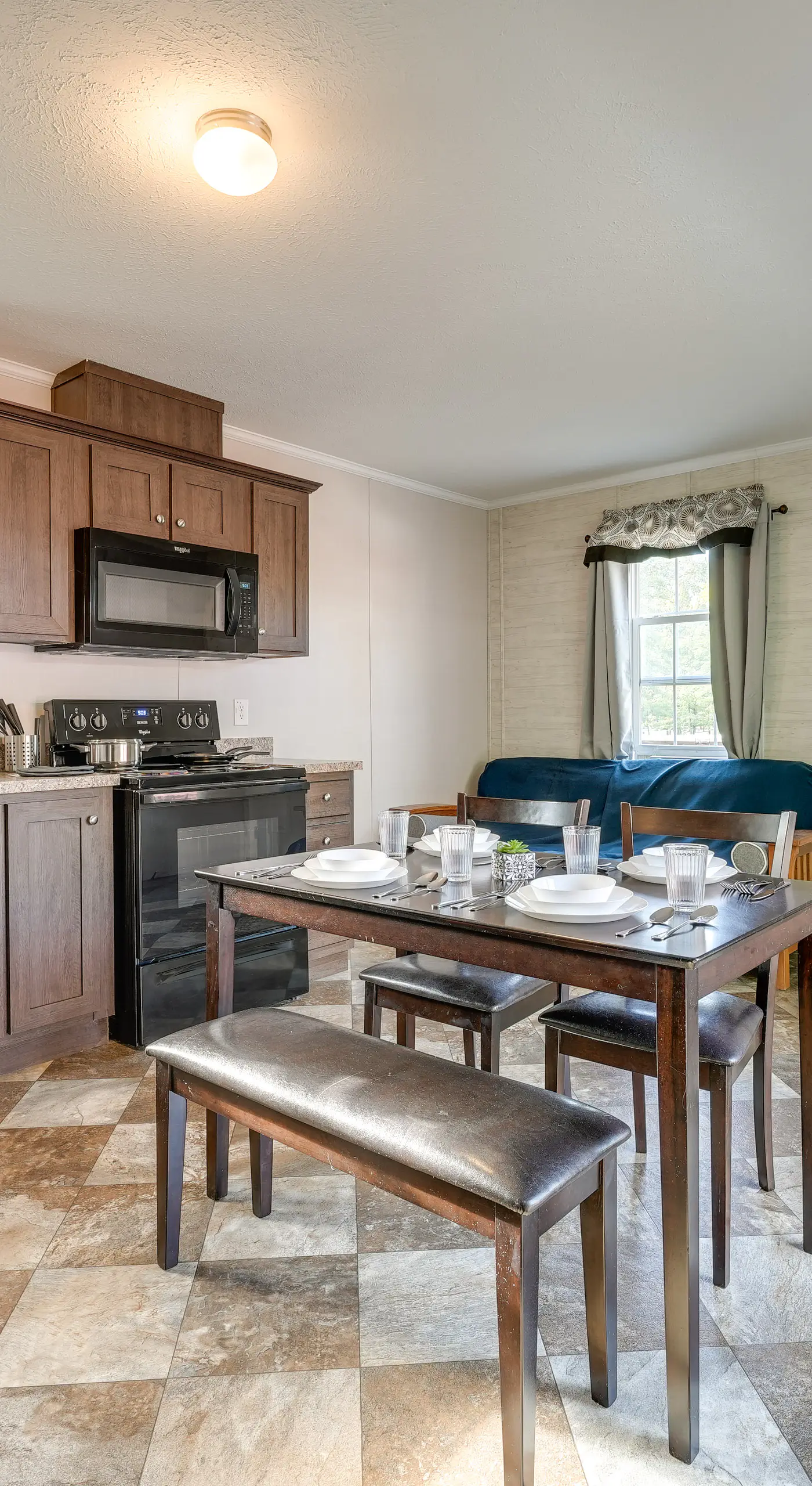 Cozy Cassopolis Cabin, Near Parks & Golfing!