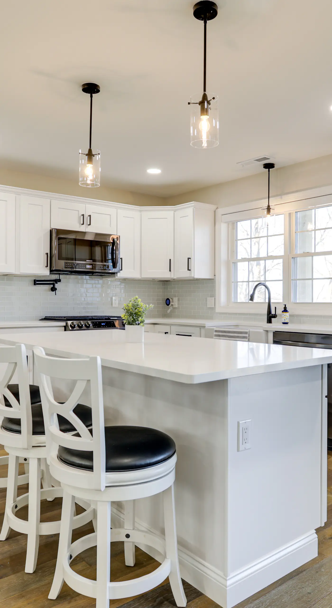 Renovated Family Home on Providence River!