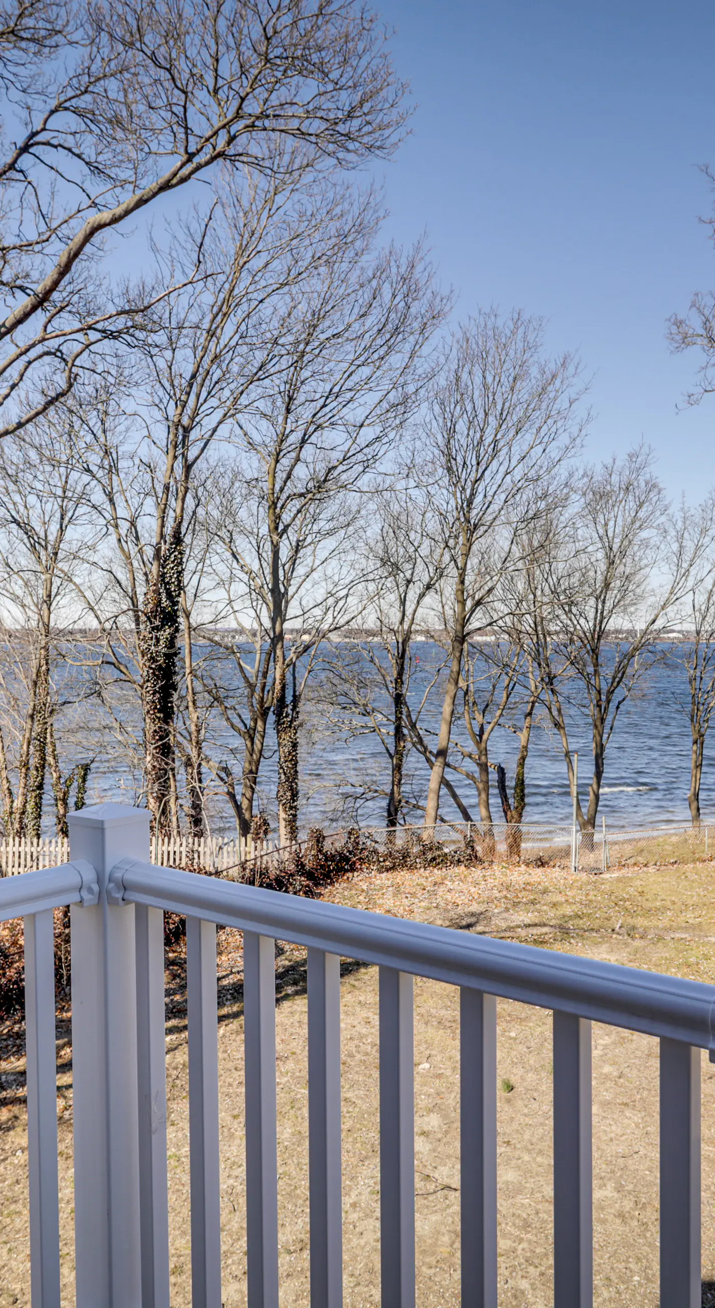 Renovated Family Home on Providence River!