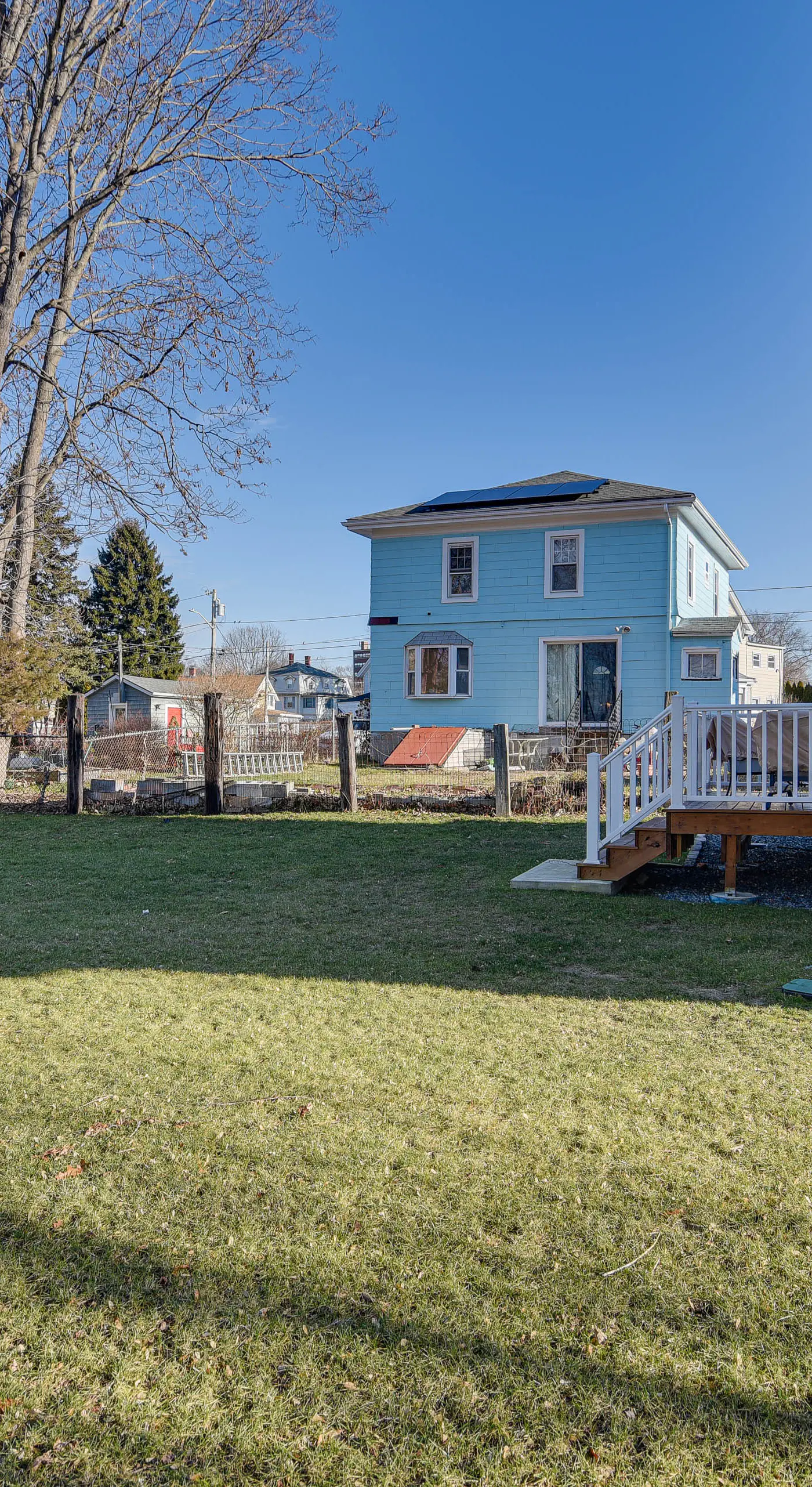 Renovated Family Home on Providence River!