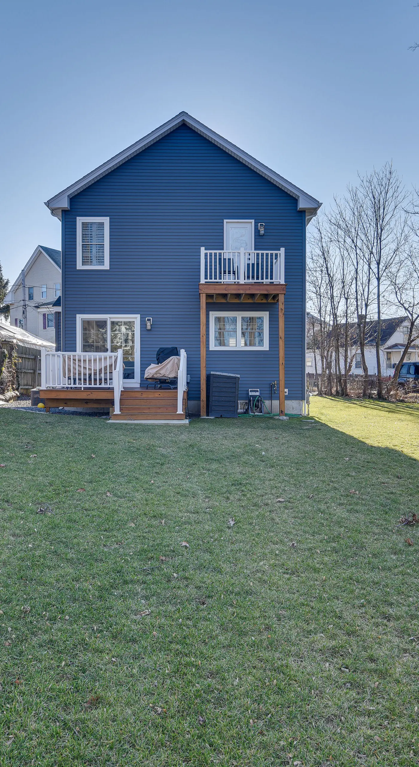 Renovated Family Home on Providence River!