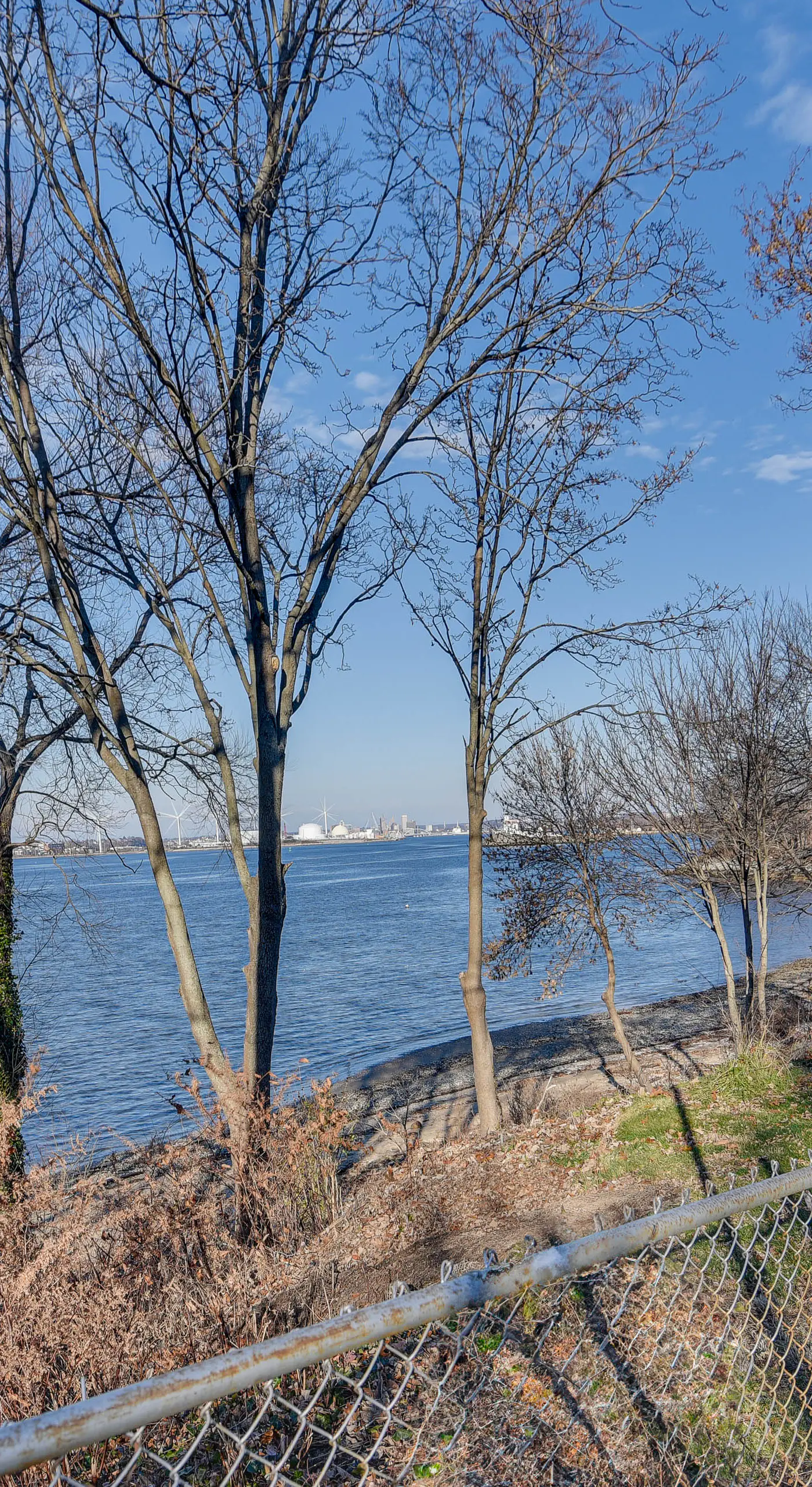 Renovated Family Home on Providence River!