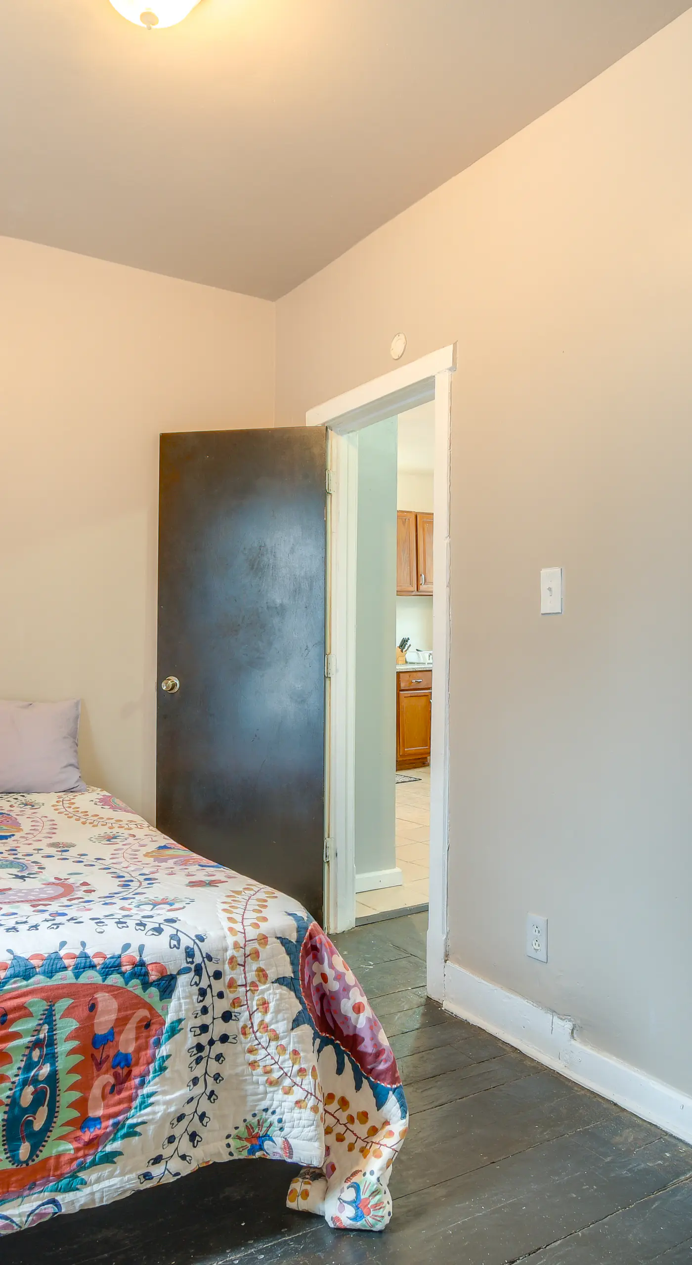 2 Mi to Red Line: Chicago Home Near Sherman Park