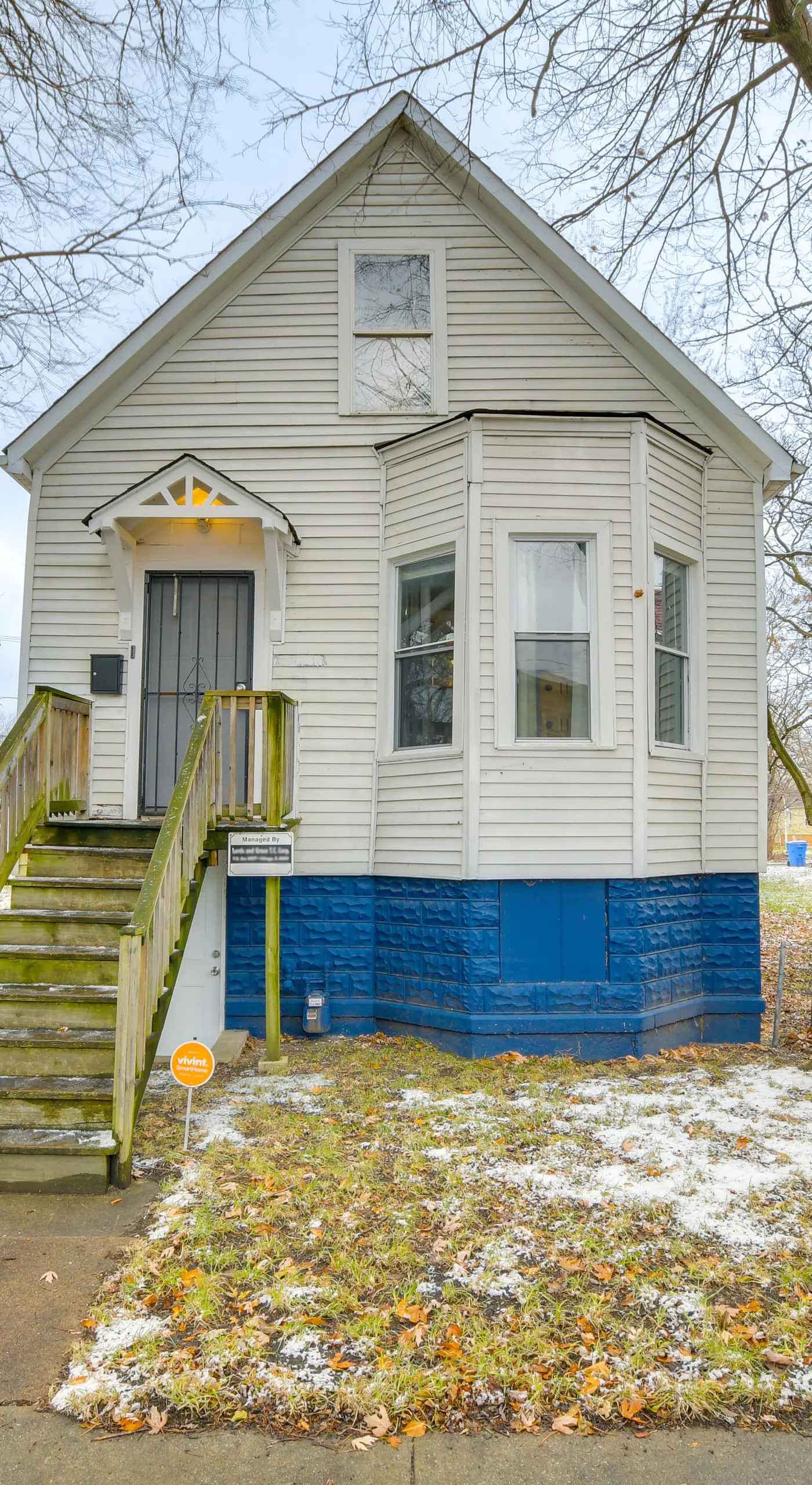 2 Mi to Red Line: Chicago Home Near Sherman Park