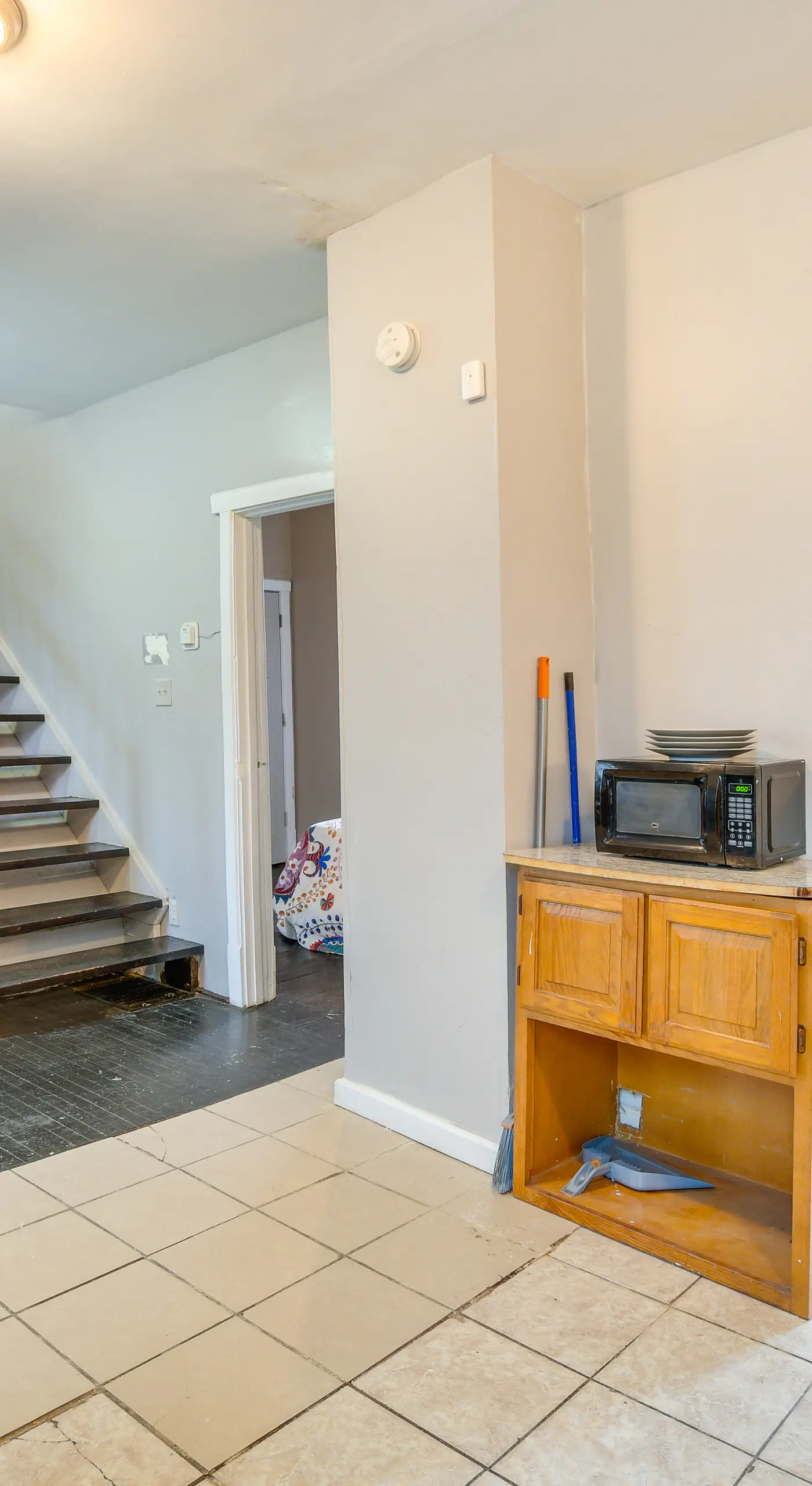2 Mi to Red Line: Chicago Home Near Sherman Park
