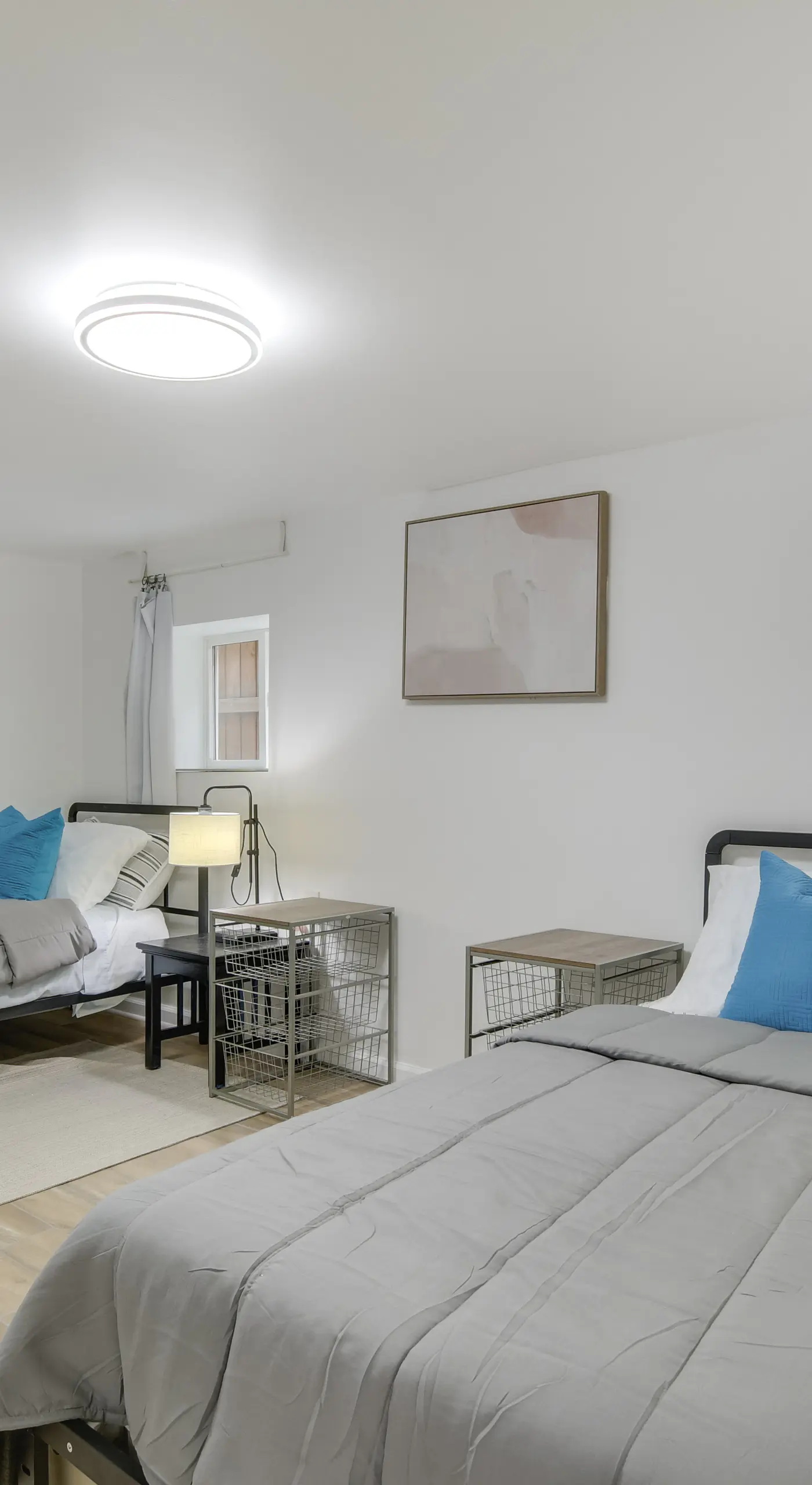 2 Mi to Logan Square: Pet-Friendly Urban Oasis!