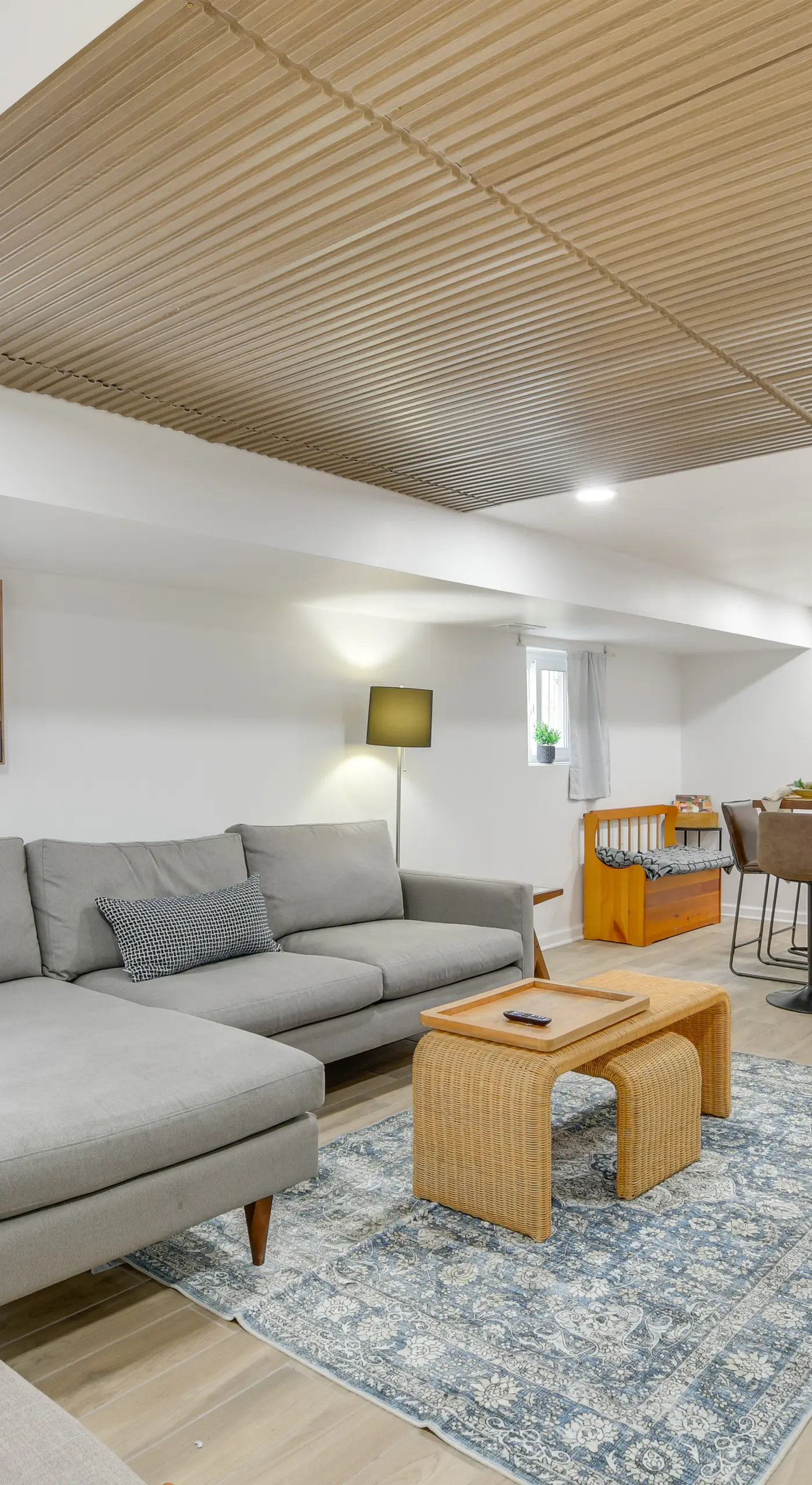 2 Mi to Logan Square: Pet-Friendly Urban Oasis!