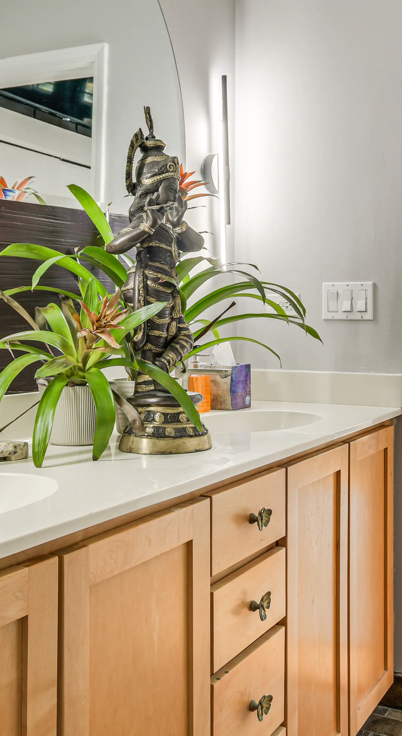 Extended Stay: Walk to UIC Campus & Train!
