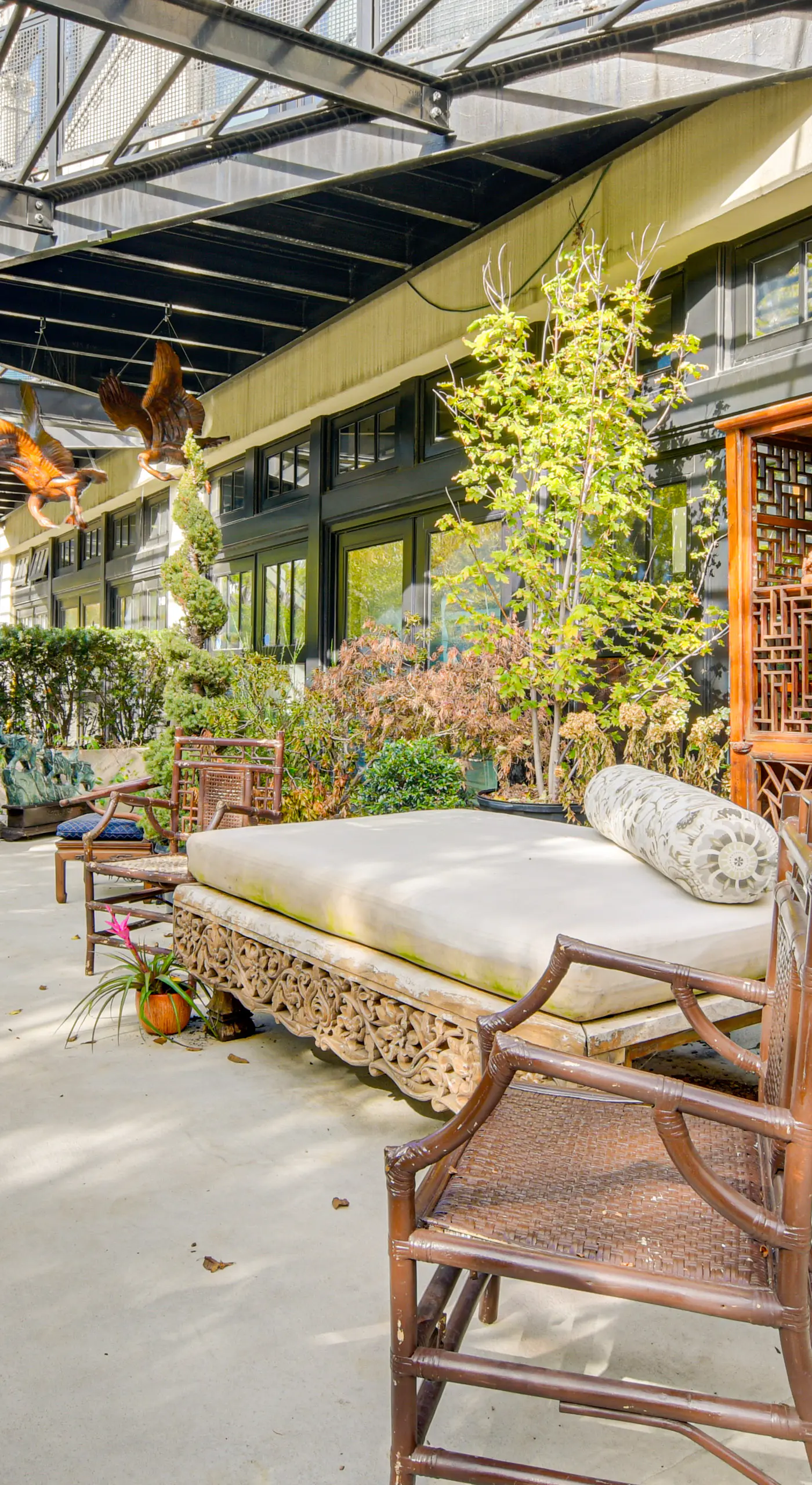 Extended Stay: Walk to UIC Campus & Train!