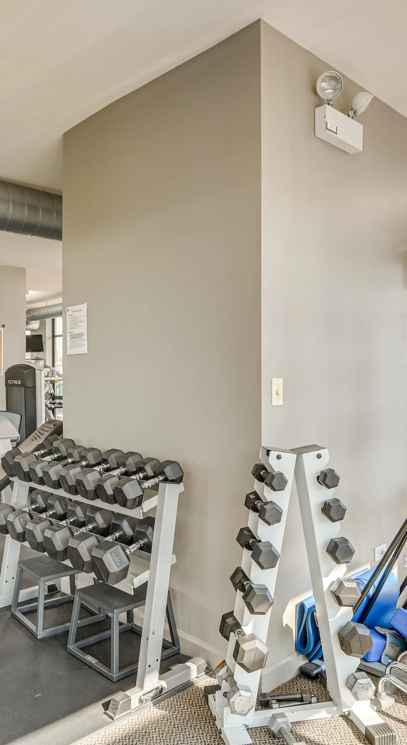 Extended Stay: Walk to UIC Campus & Train!
