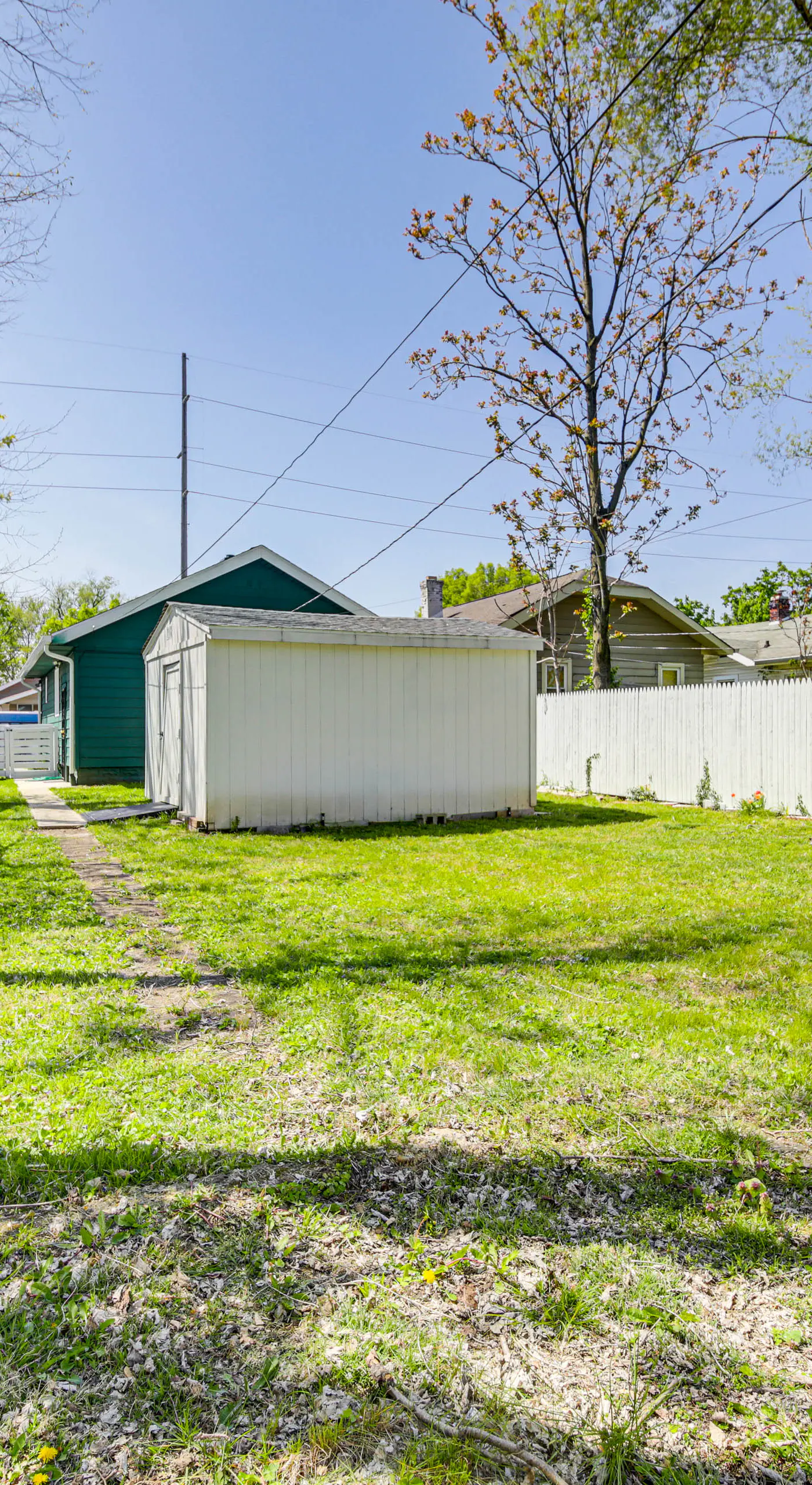 1925 Bungalow-Style Home ~ 2 Mi to Downtown Indy!
