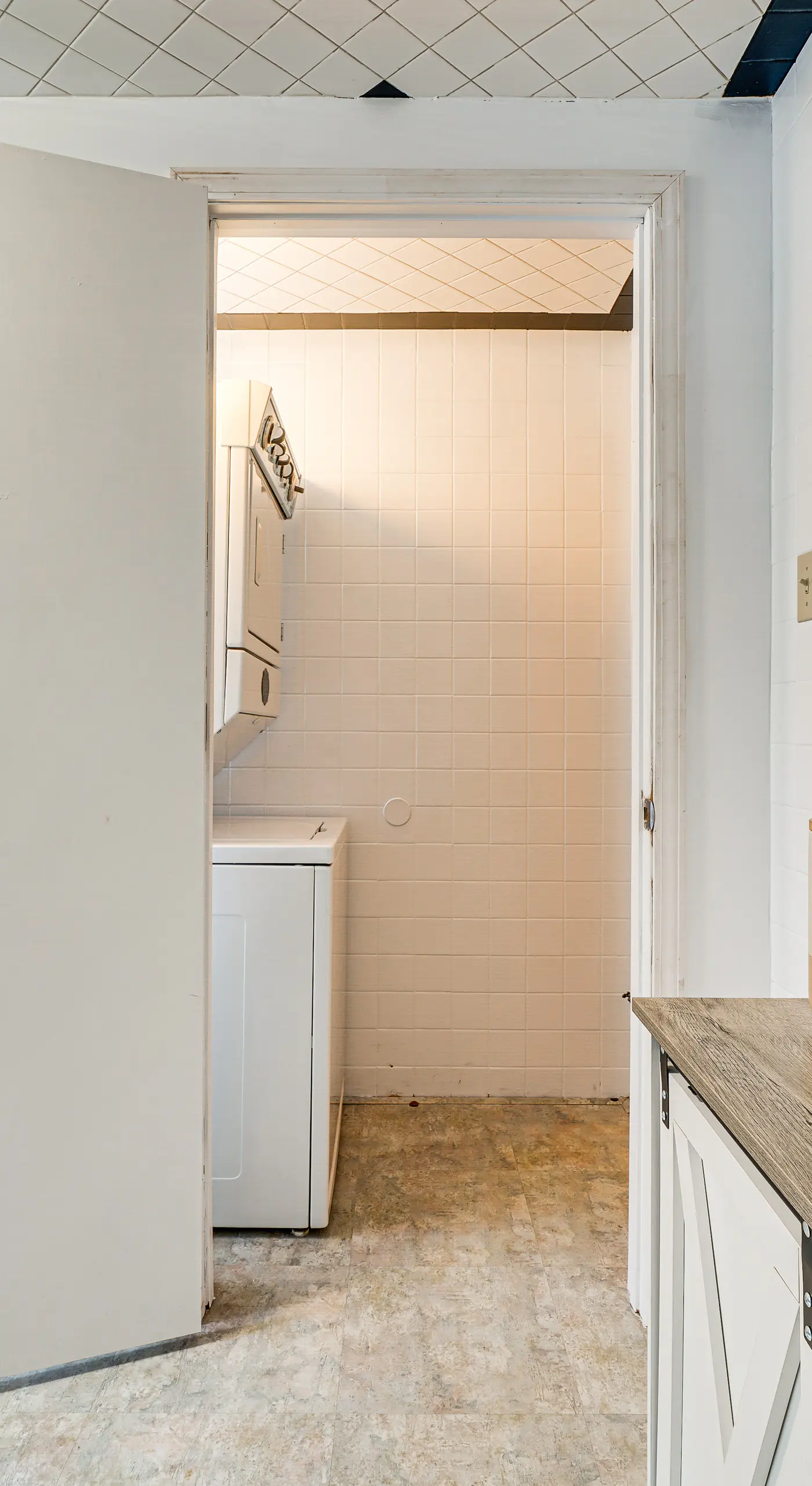 Spacious Pittsburgh Getaway ~ 2 Mi to Downtown!