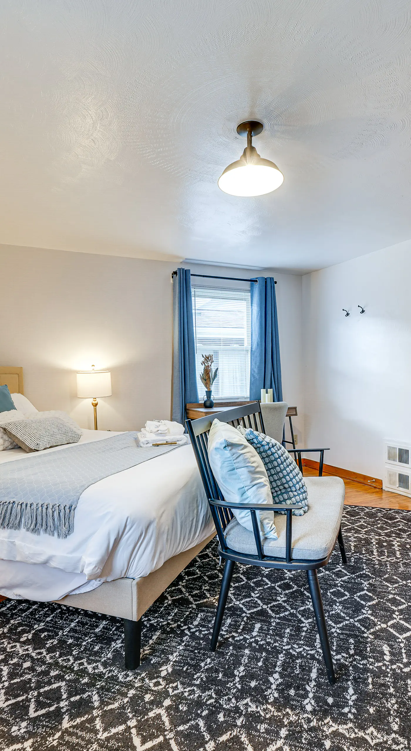 Spacious Pittsburgh Getaway ~ 2 Mi to Downtown!