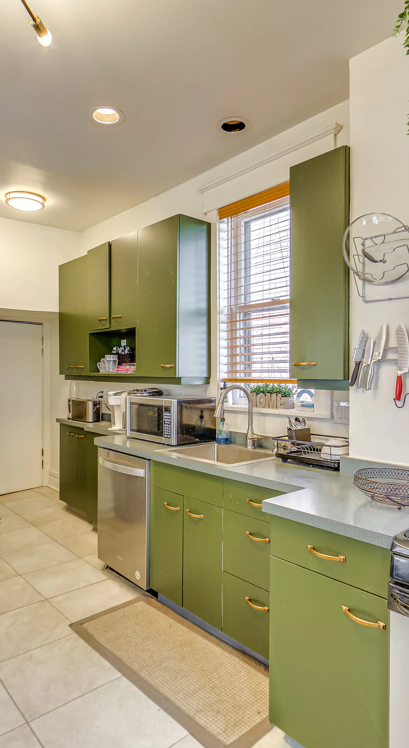 Dog-Friendly Pittsburgh Home, 3 Mi to Downtown!