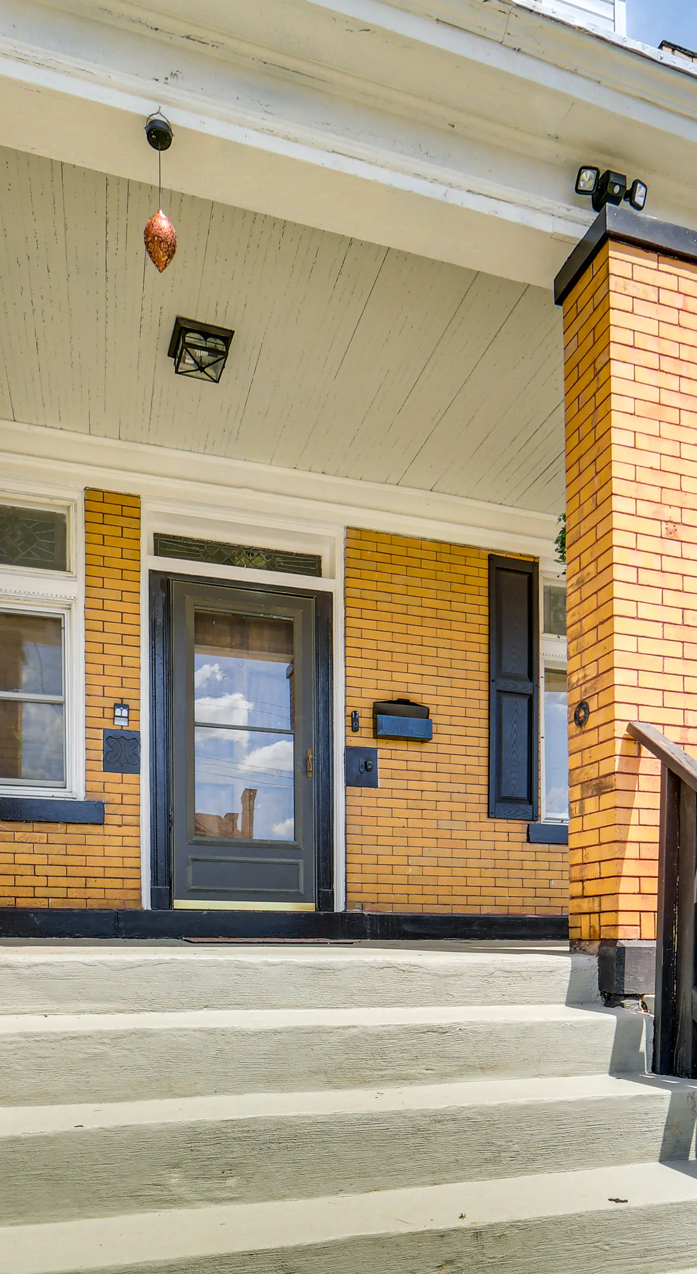 Dog-Friendly Pittsburgh Home, 3 Mi to Downtown!