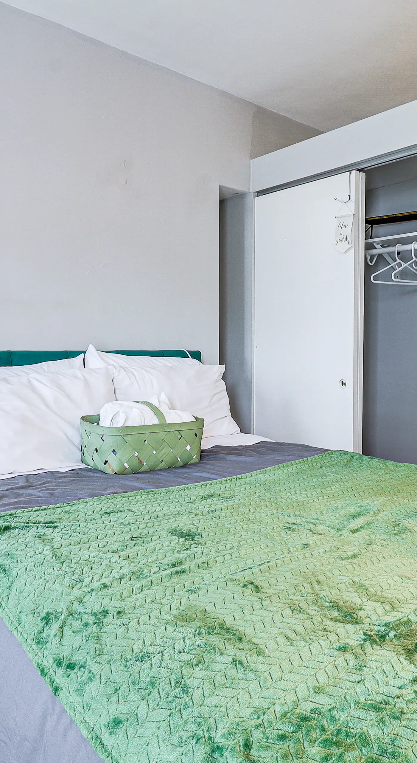 5 Mi to Dtwn Pittsburgh! Pet-Friendly Unit w/ Yard
