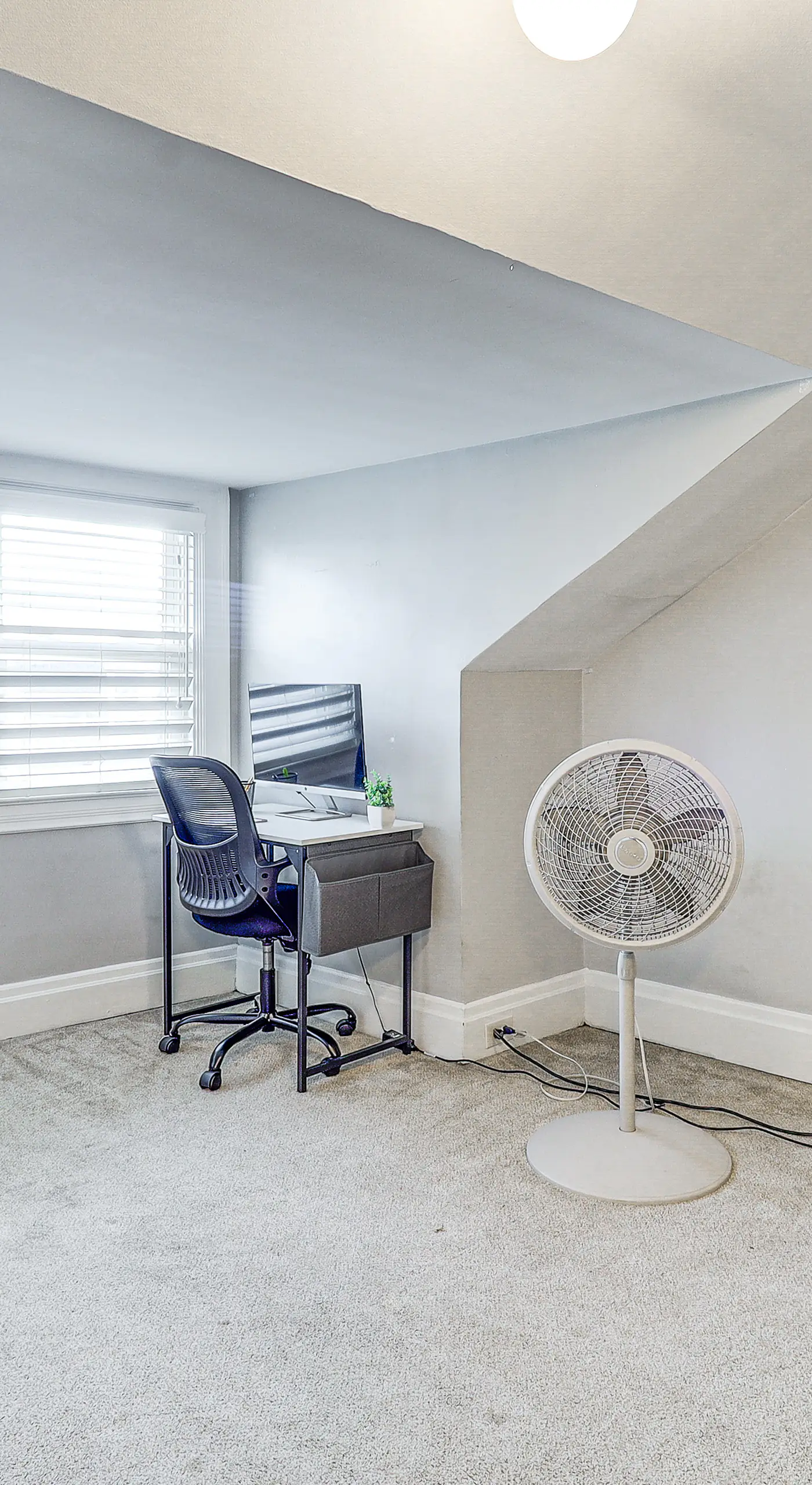 5 Mi to Dtwn Pittsburgh! Pet-Friendly Unit w/ Yard