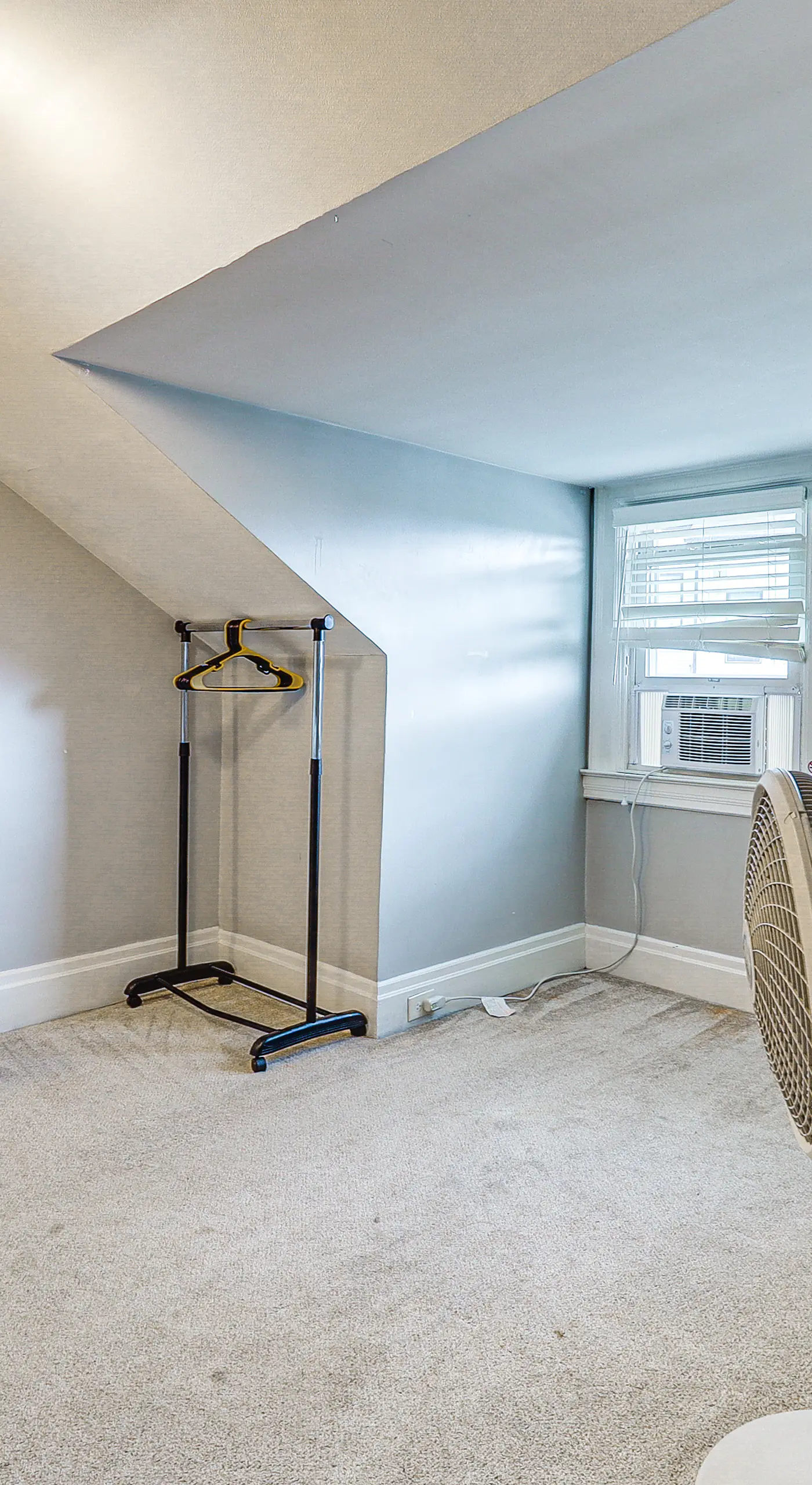 5 Mi to Dtwn Pittsburgh! Pet-Friendly Unit w/ Yard