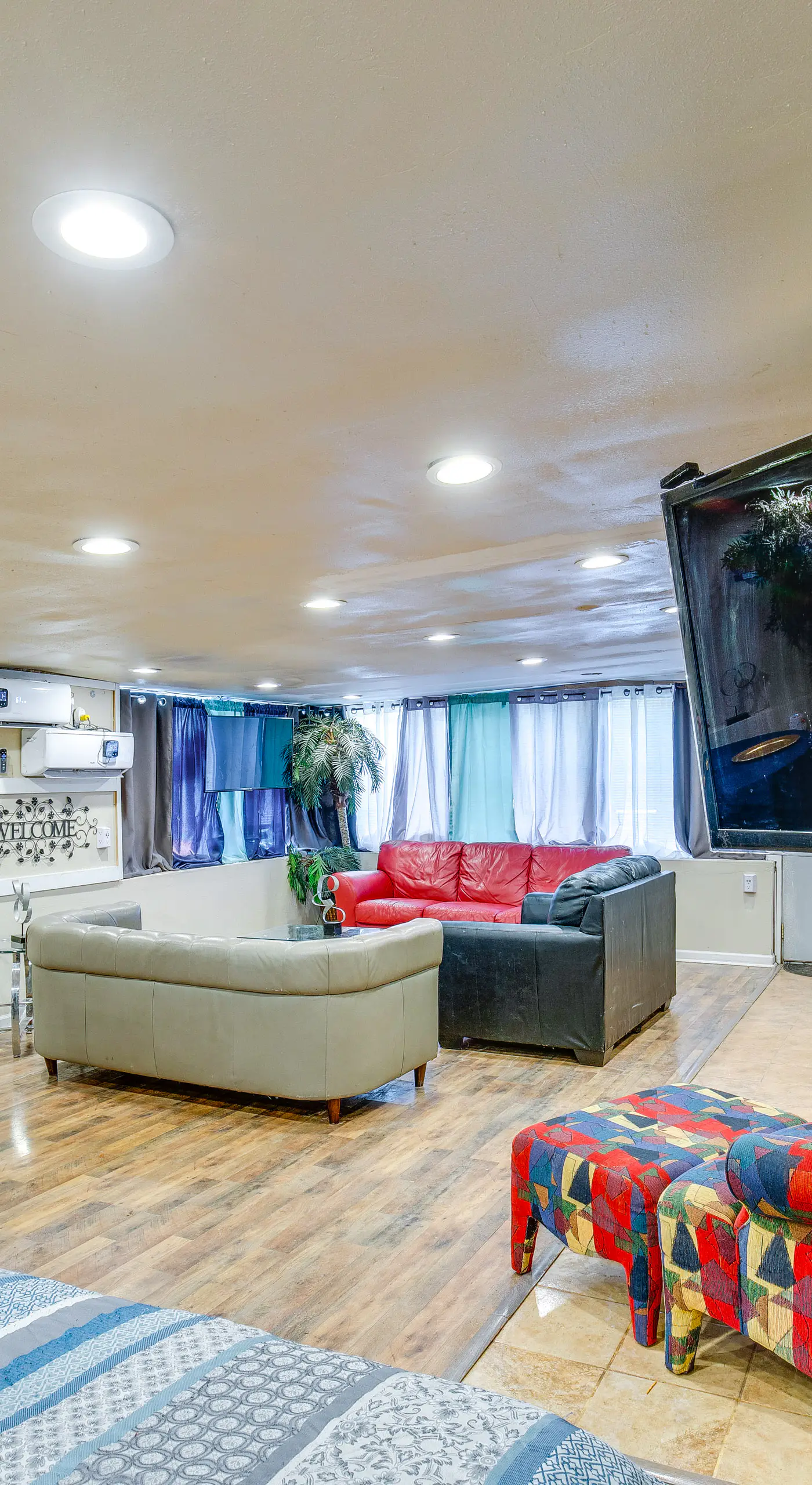 Dallas Studio w/ Home Office - 4 Mi to Fair Park!