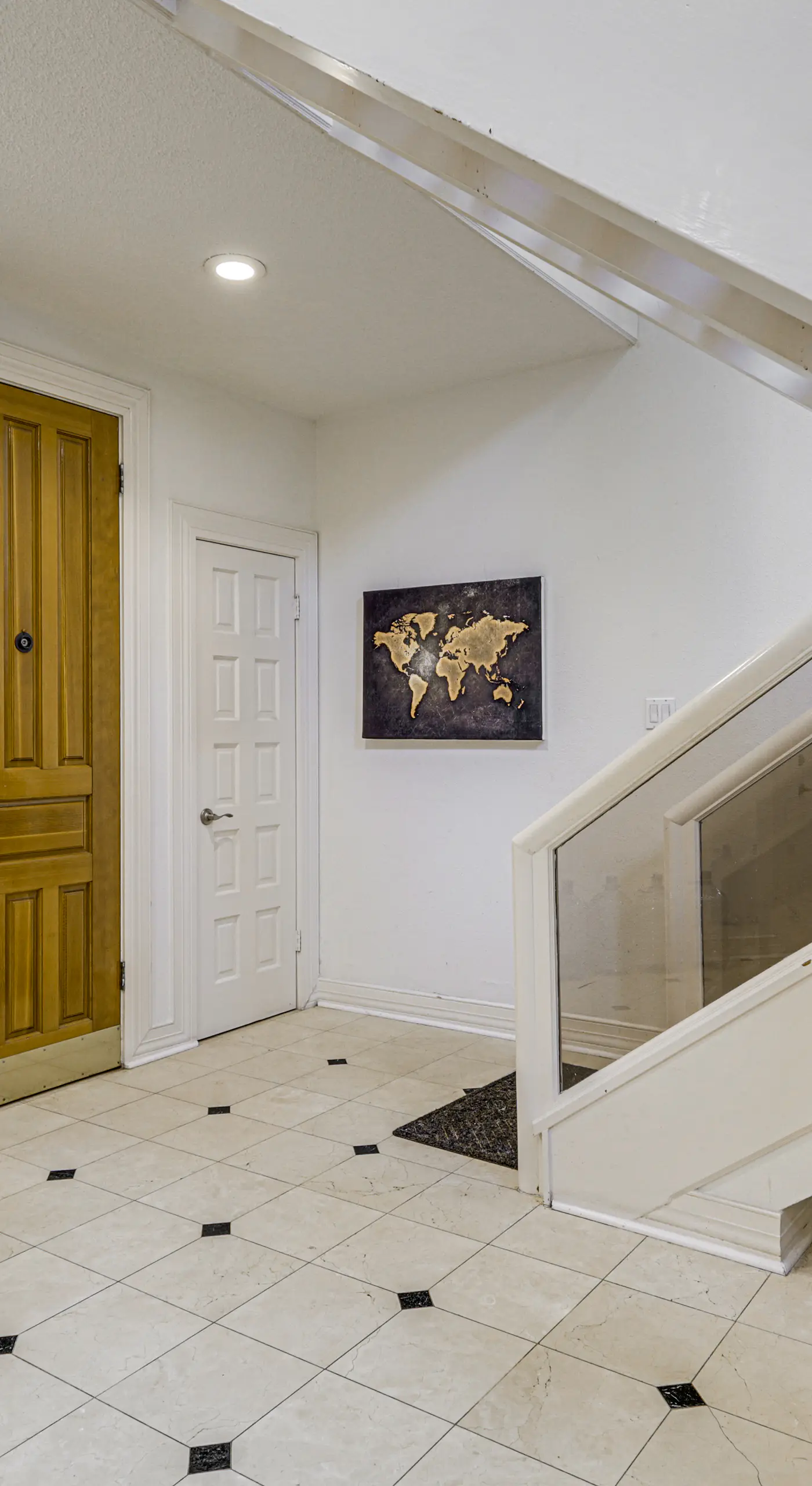 < 2 Mi to Galleria: Spacious Houston Home!