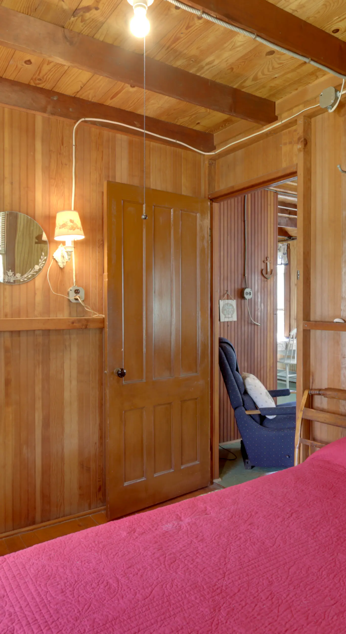 'Grandma's Cottage' w/ Sunroom: Walk to Beach