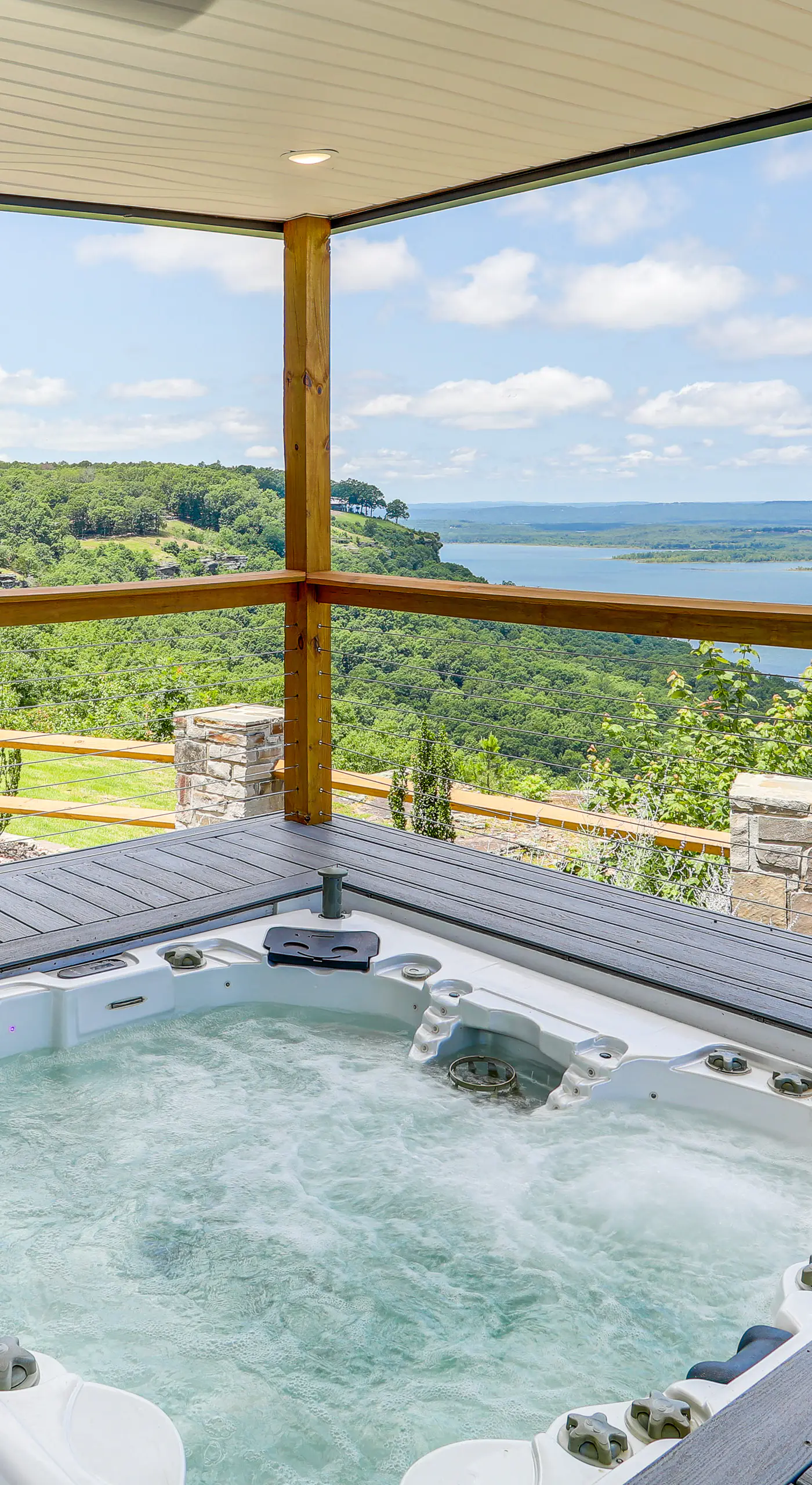 Luxe Home w/ Panoramic Greers Ferry Lake Views