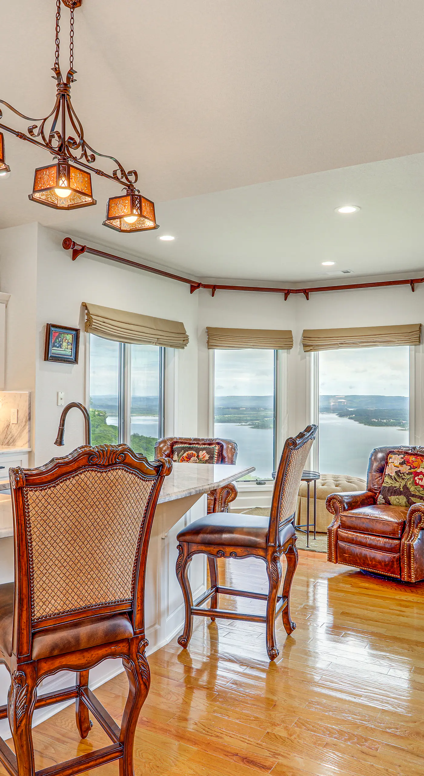 Luxe Home w/ Panoramic Greers Ferry Lake Views