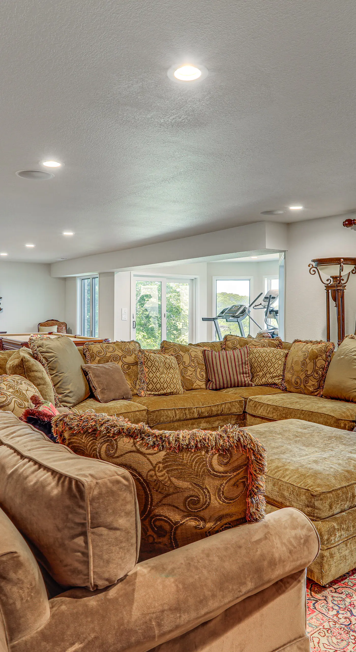 Luxe Home w/ Panoramic Greers Ferry Lake Views