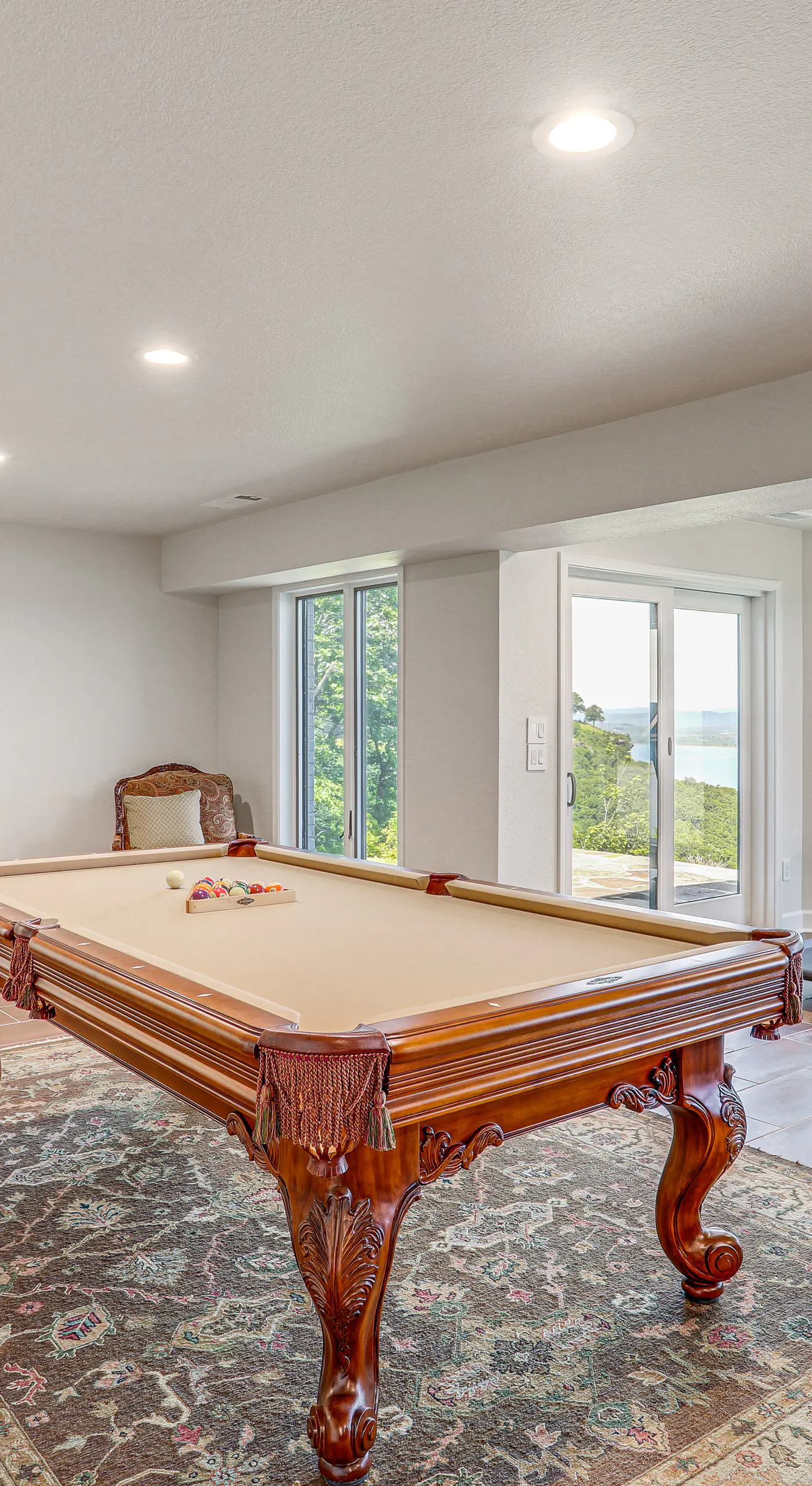 Luxe Home w/ Panoramic Greers Ferry Lake Views