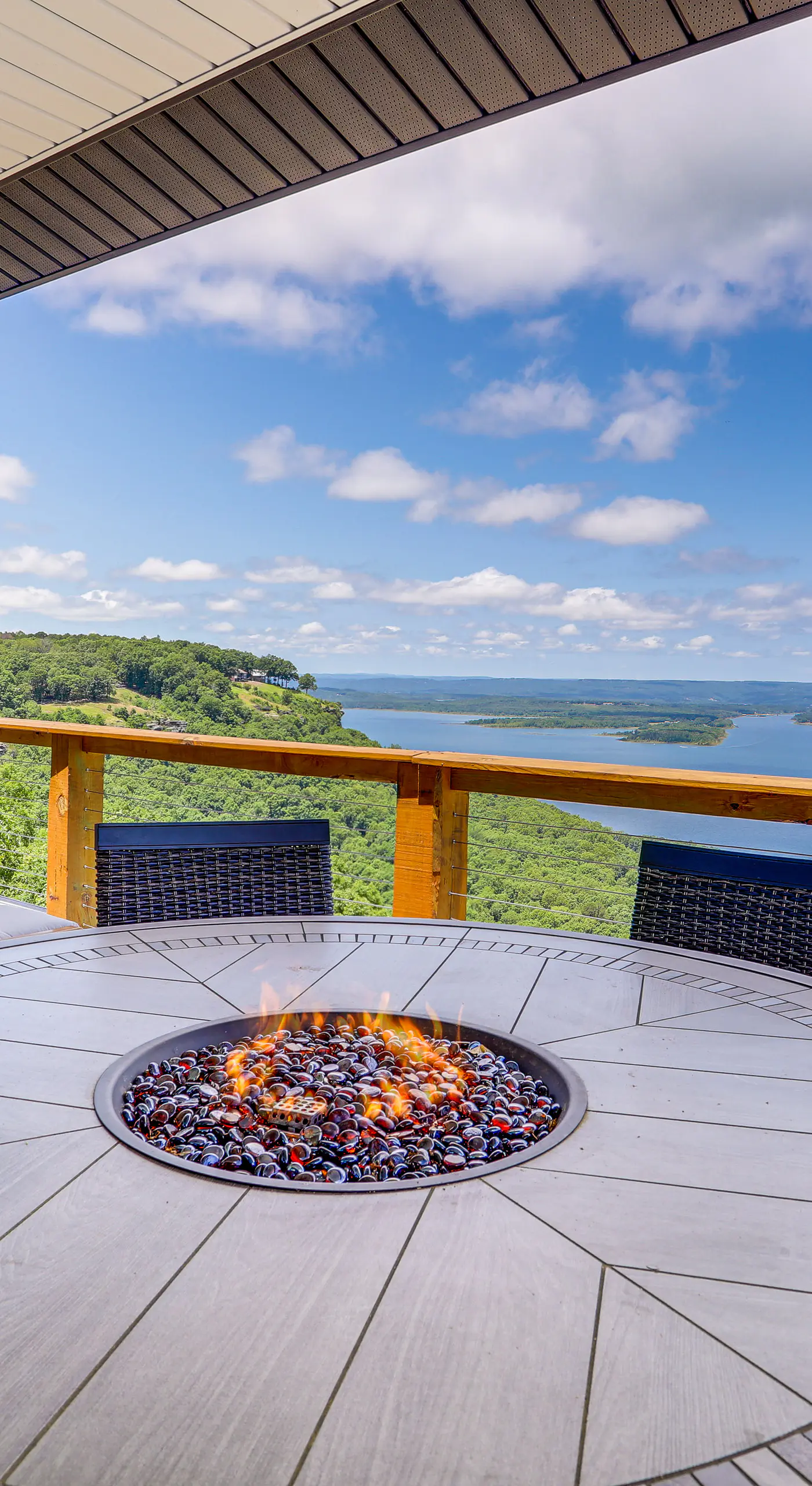 Luxe Home w/ Panoramic Greers Ferry Lake Views