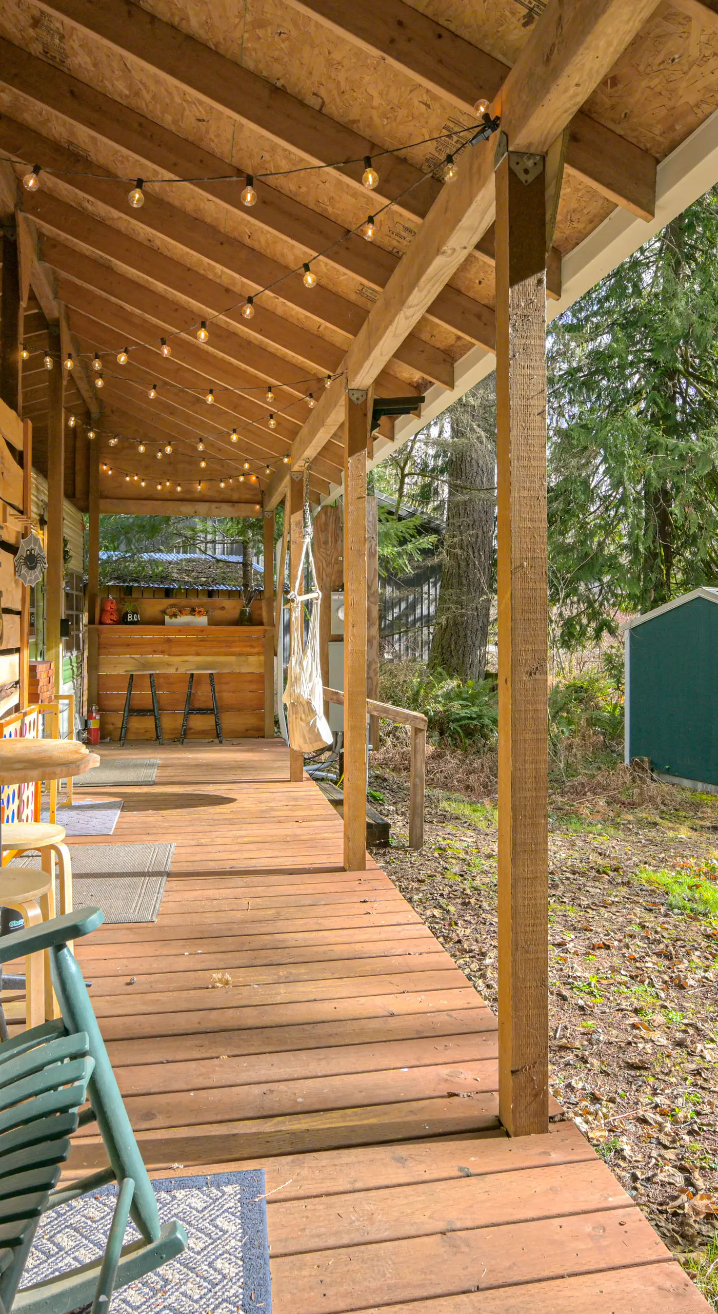 5 Mi to Mt Rainier Park: Unique & Rustic Getaway