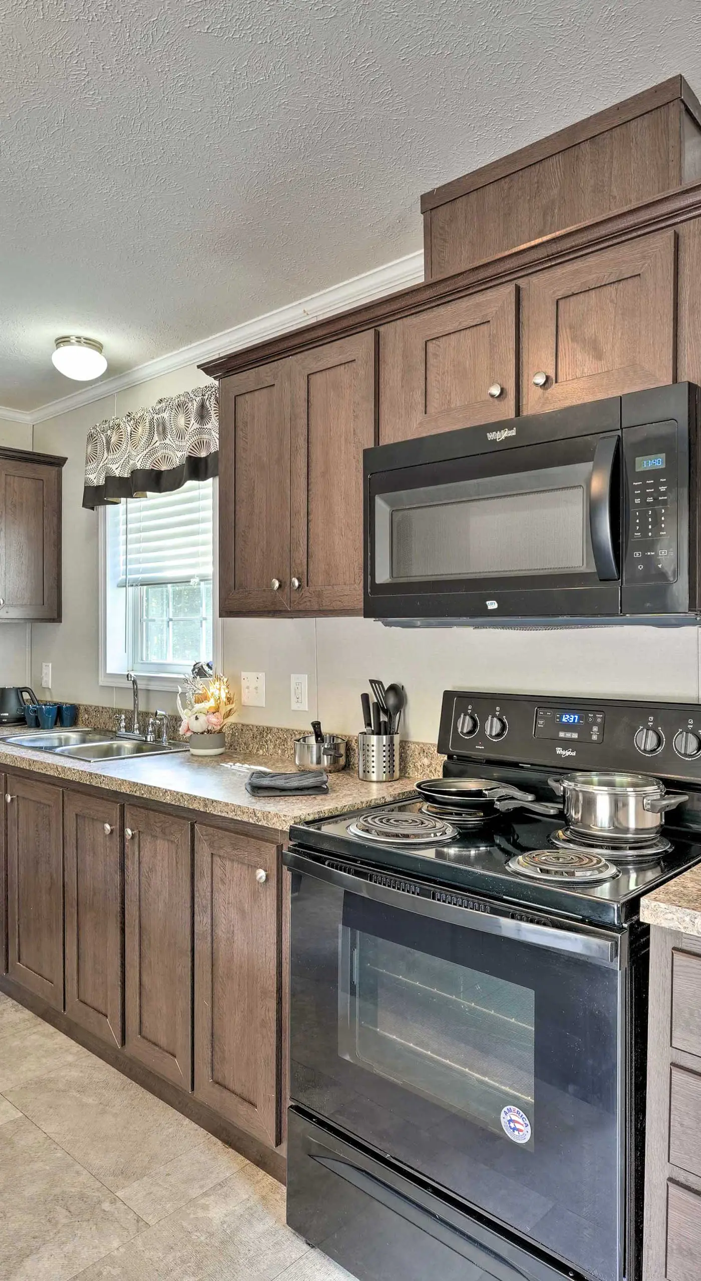 Cassopolis Cabin w/ Lake & Fishing Access!