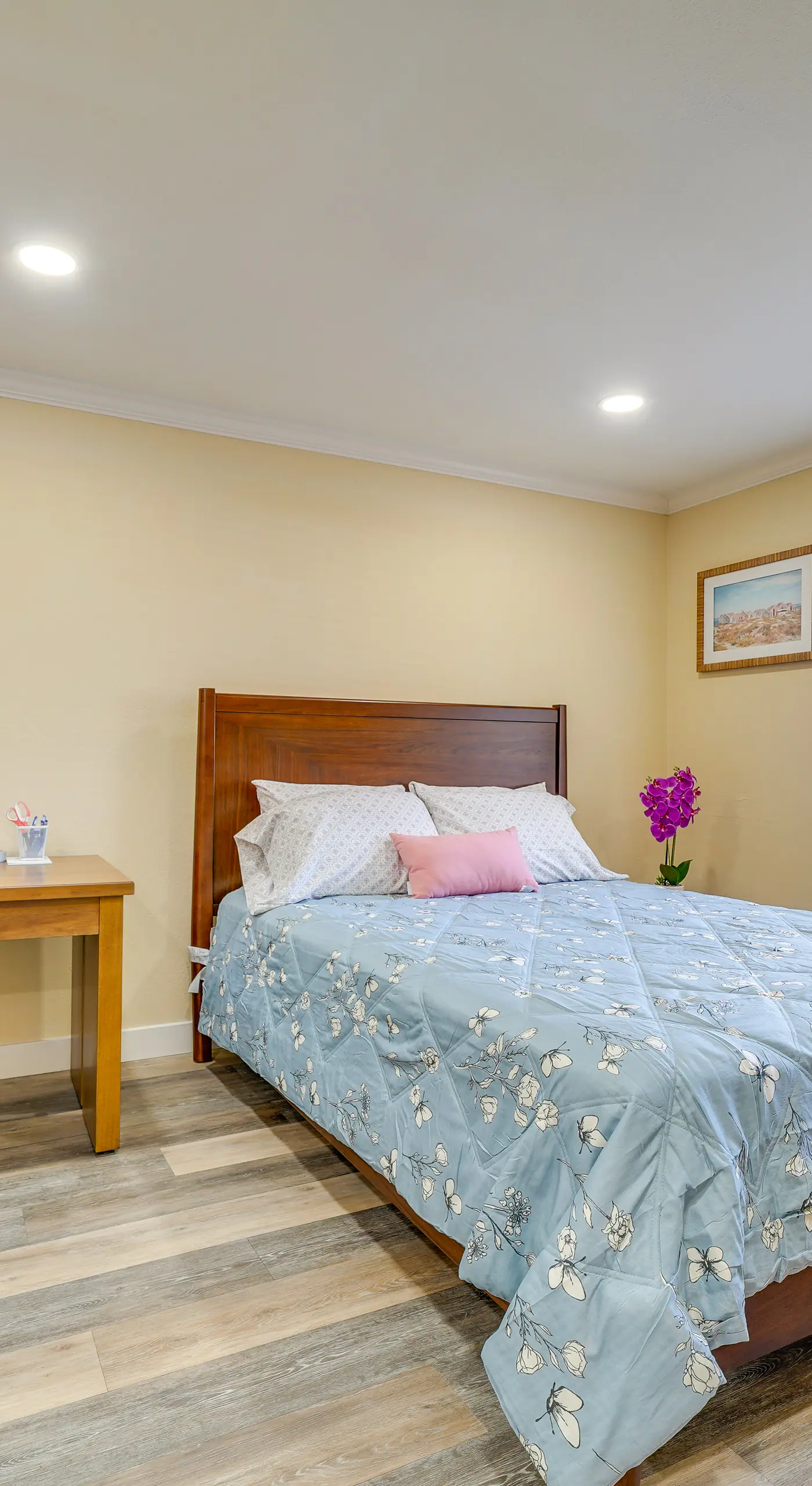 1 Block to Dtwn Pleasanton: Condo w/ Pool Access