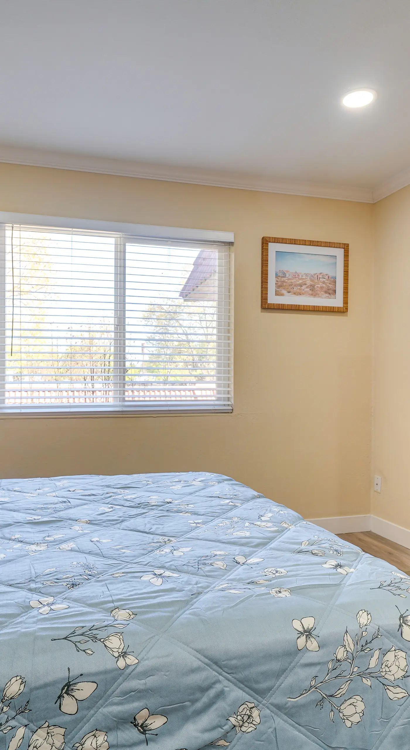 1 Block to Dtwn Pleasanton: Condo w/ Pool Access