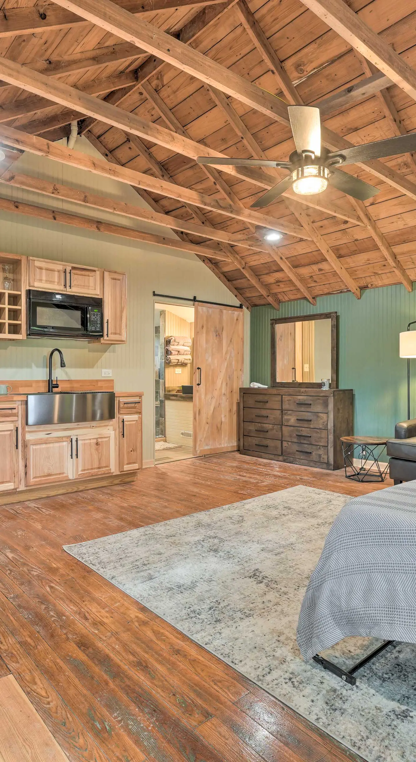 Cassopolis 'The Cabin' Retreat: Lake Access!