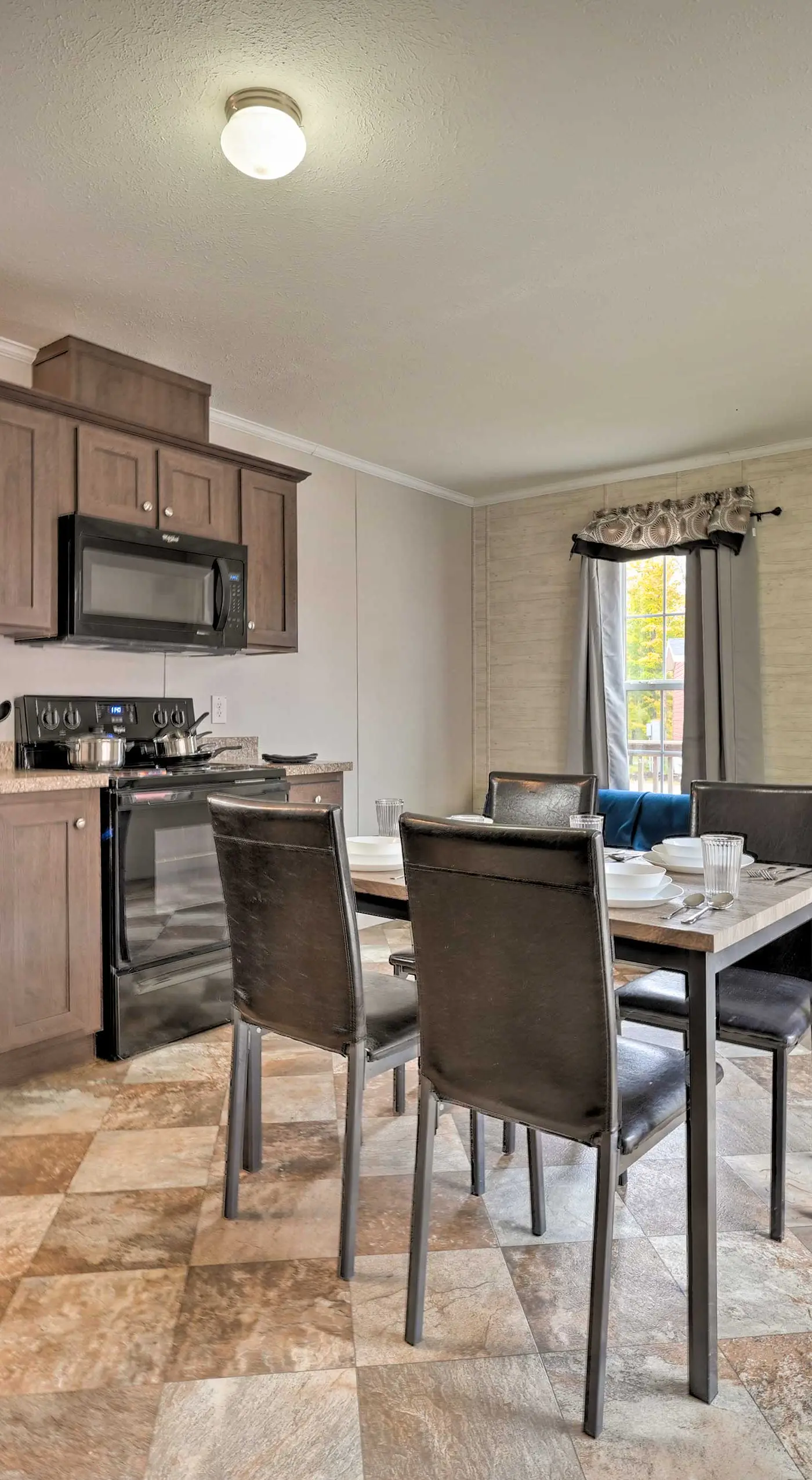 Pet-Friendly Cassopolis Escape w/ Lake Access