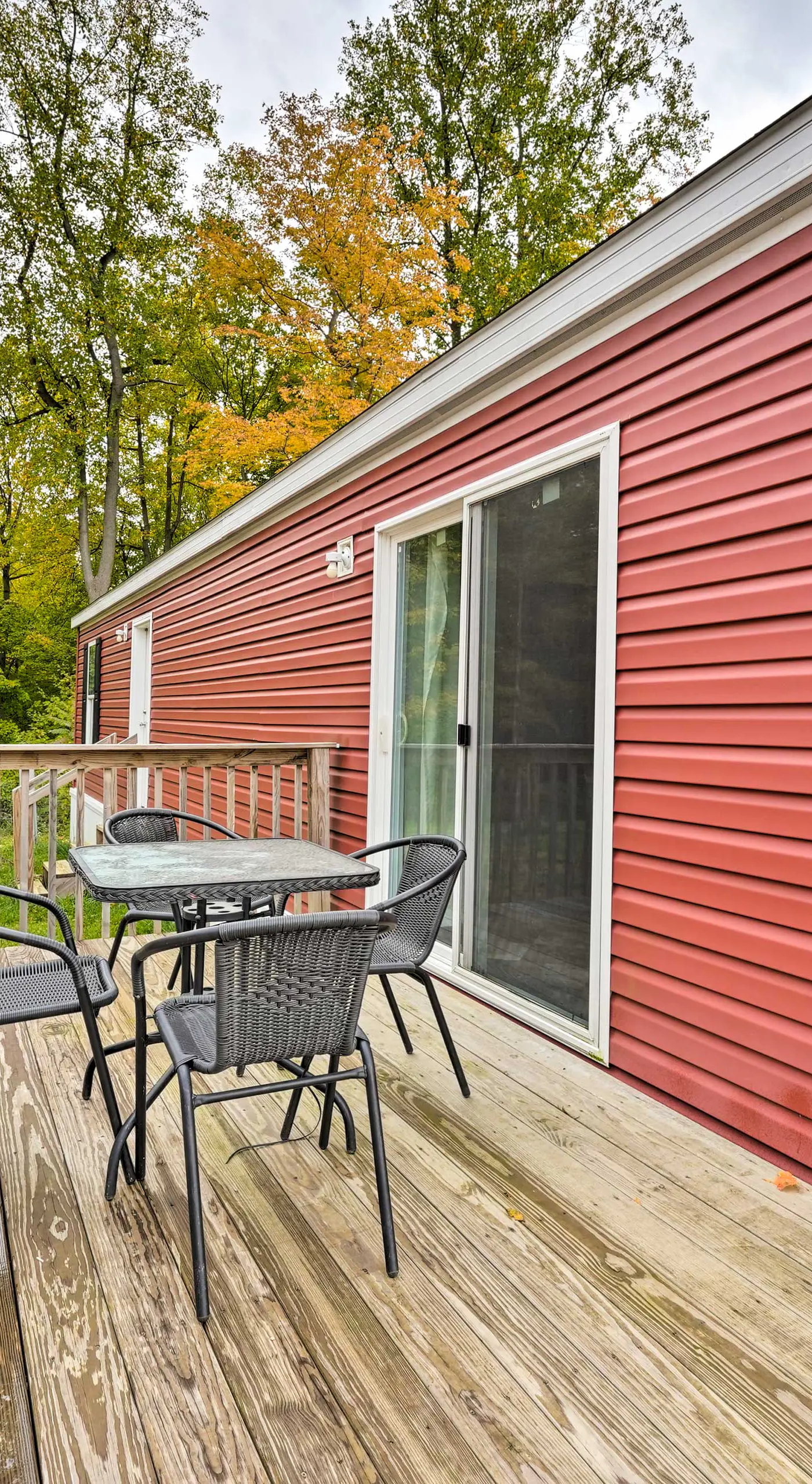 Pet-Friendly Cassopolis Escape w/ Lake Access