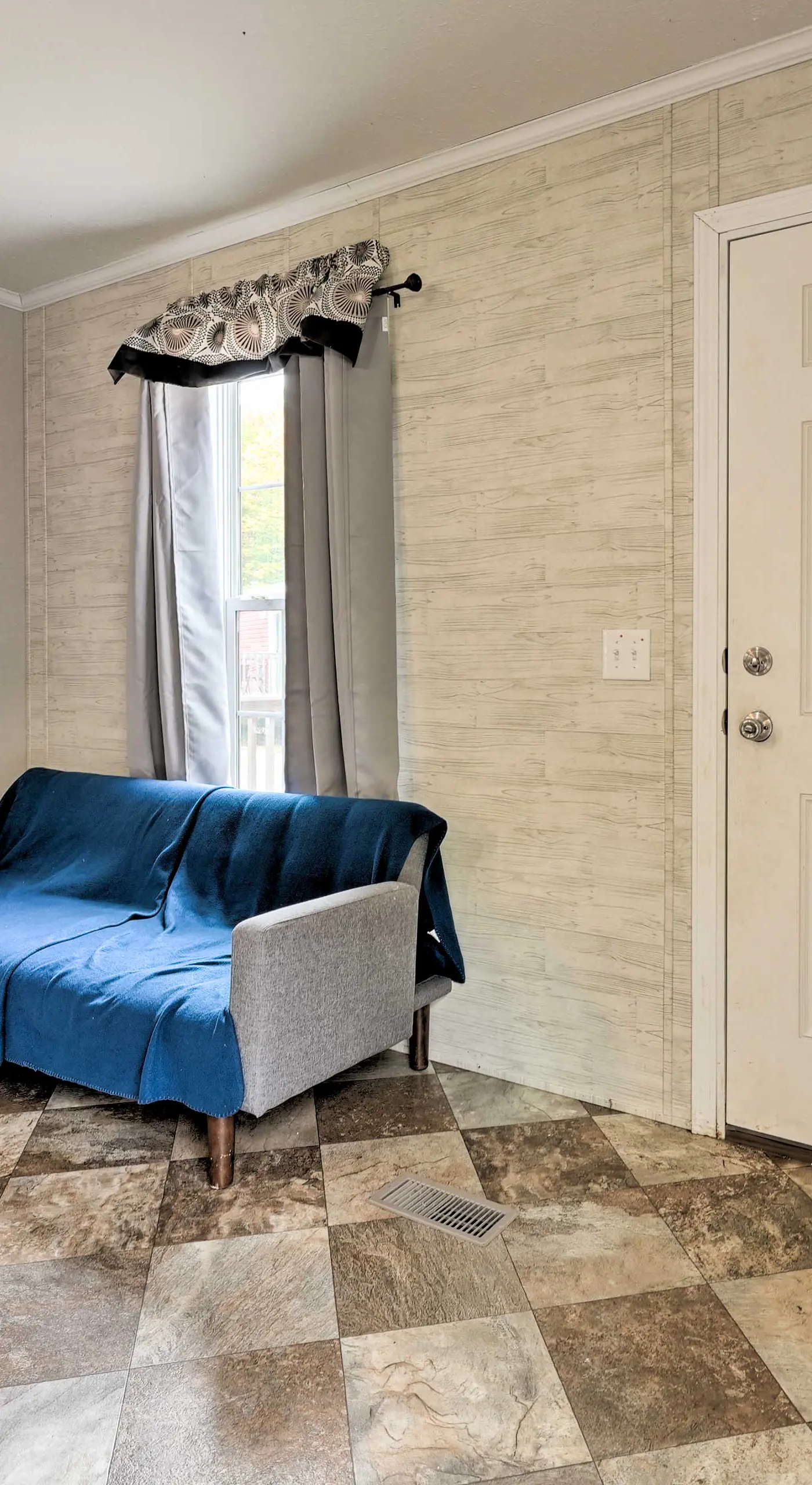 Pet-Friendly Cassopolis Escape w/ Lake Access