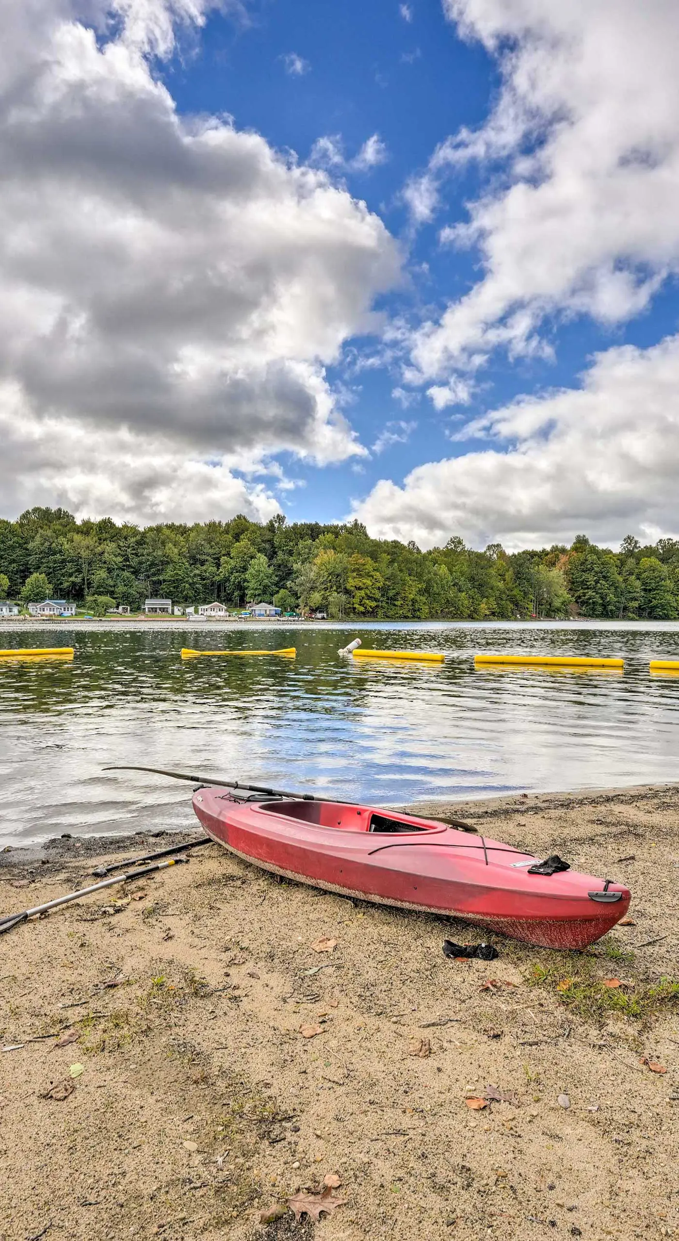 Cassopolis Cabin, Private Deck & Lake Access!