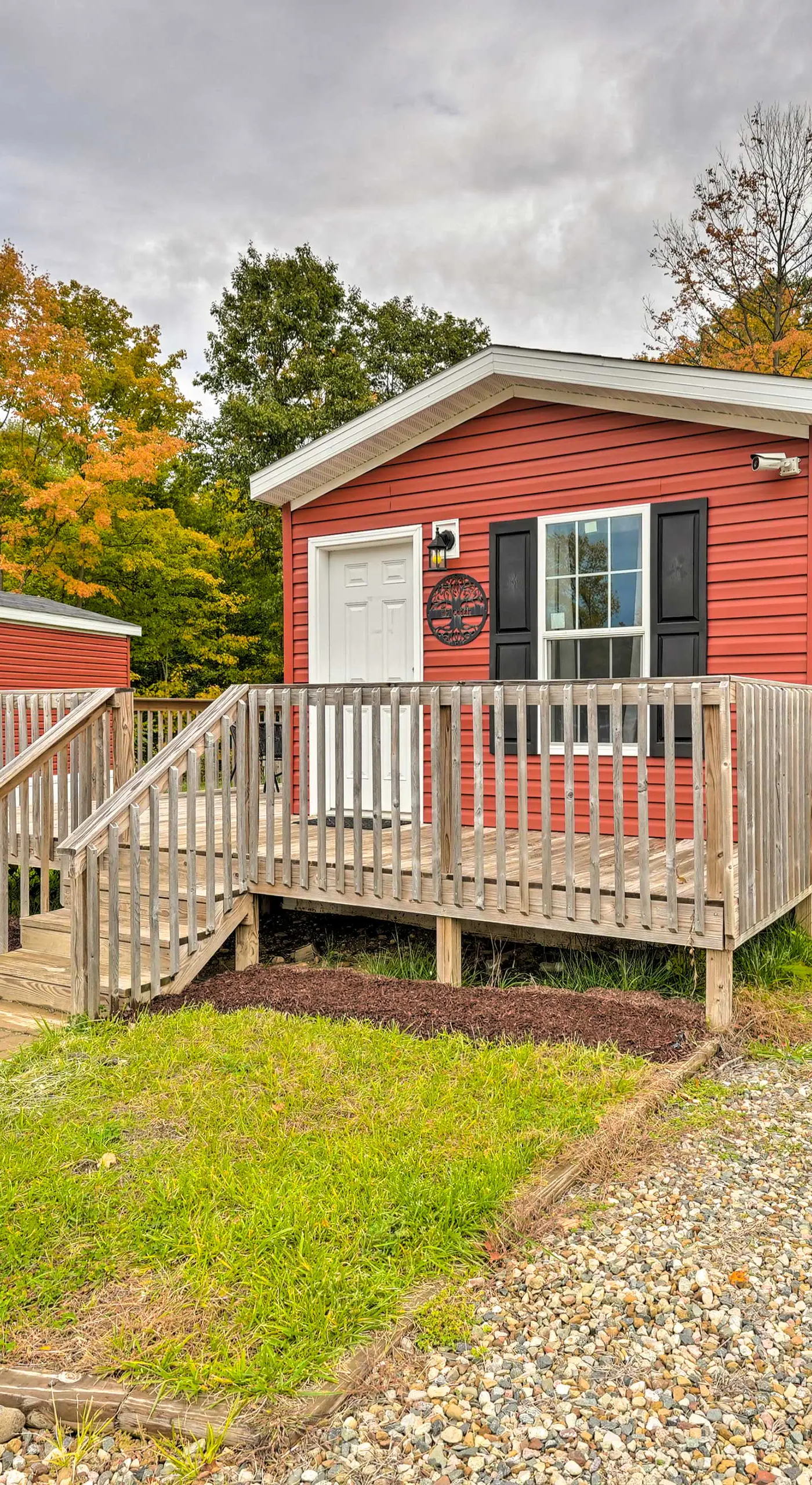 Cassopolis Cabin, Private Deck & Lake Access!