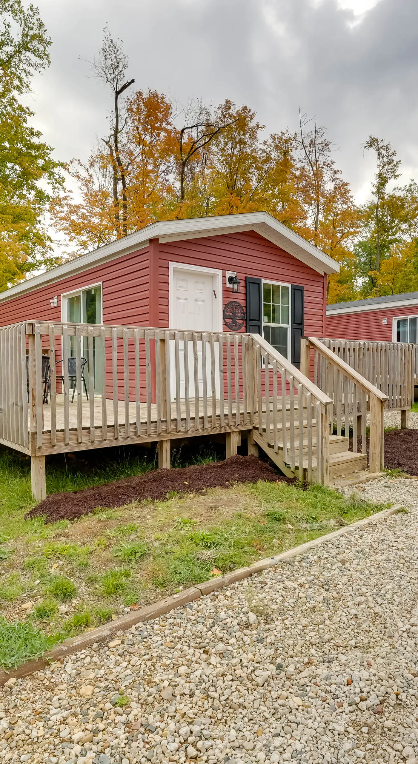 Cozy Cabin: Community Pool & Lakefront Beach!
